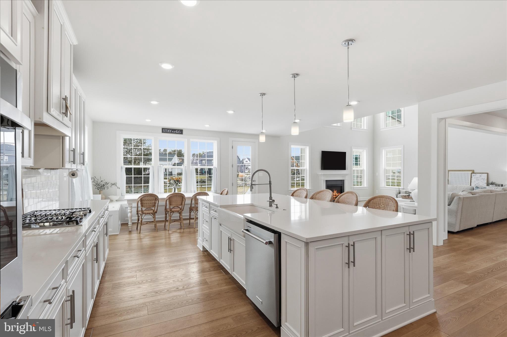 VIRGINIA CROSSING - Residential