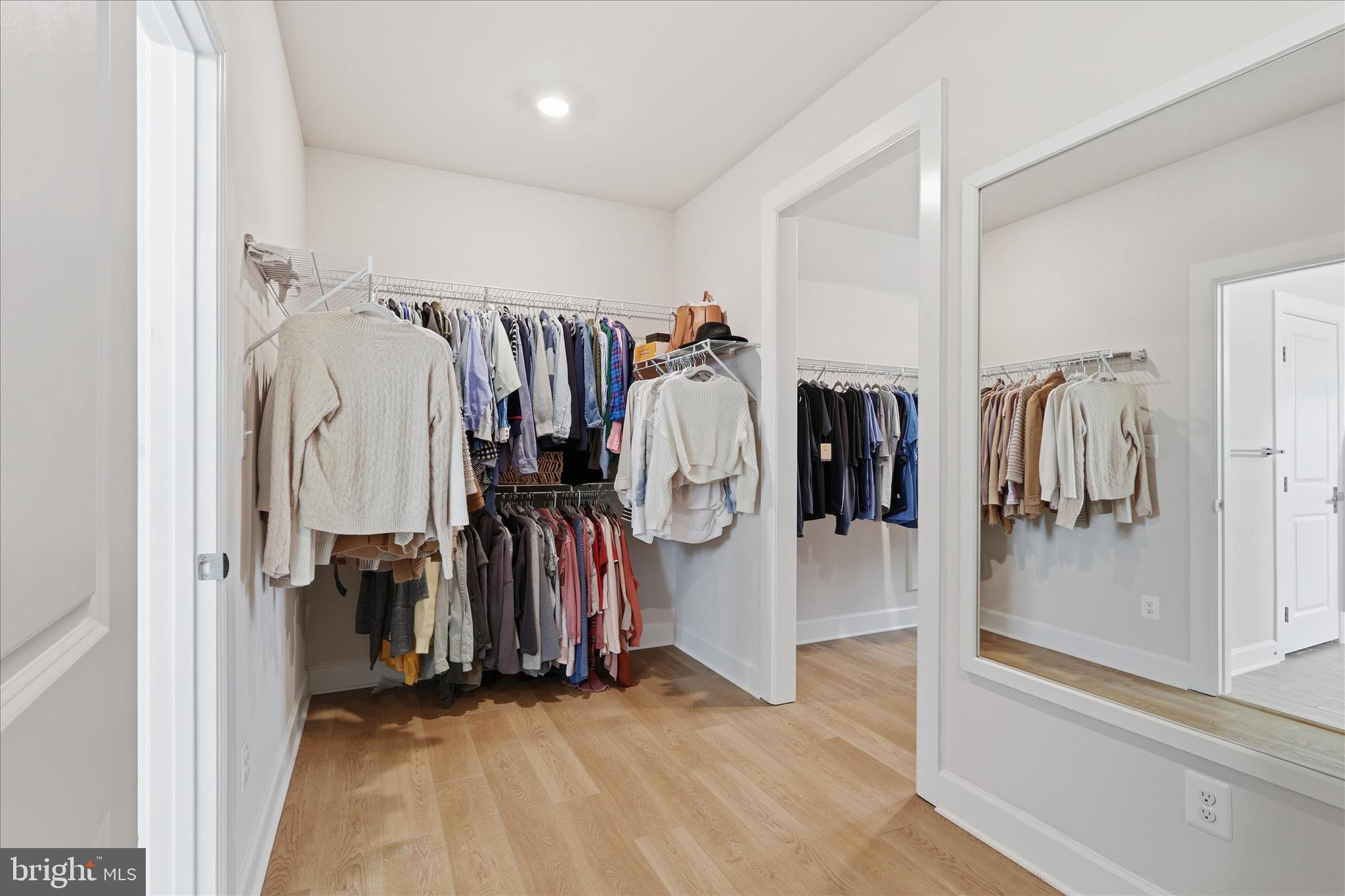 VIRGINIA CROSSING - Residential