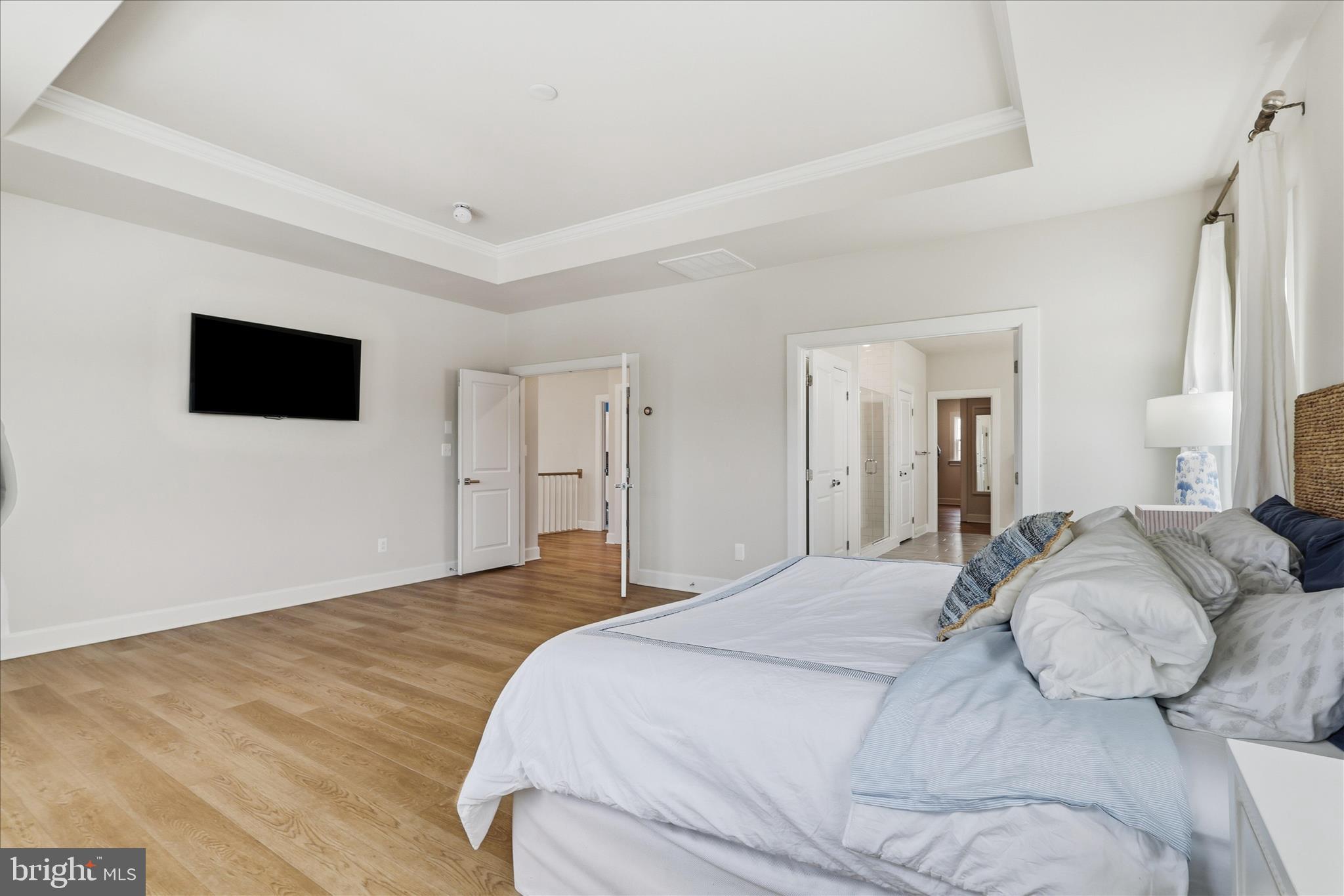 VIRGINIA CROSSING - Residential