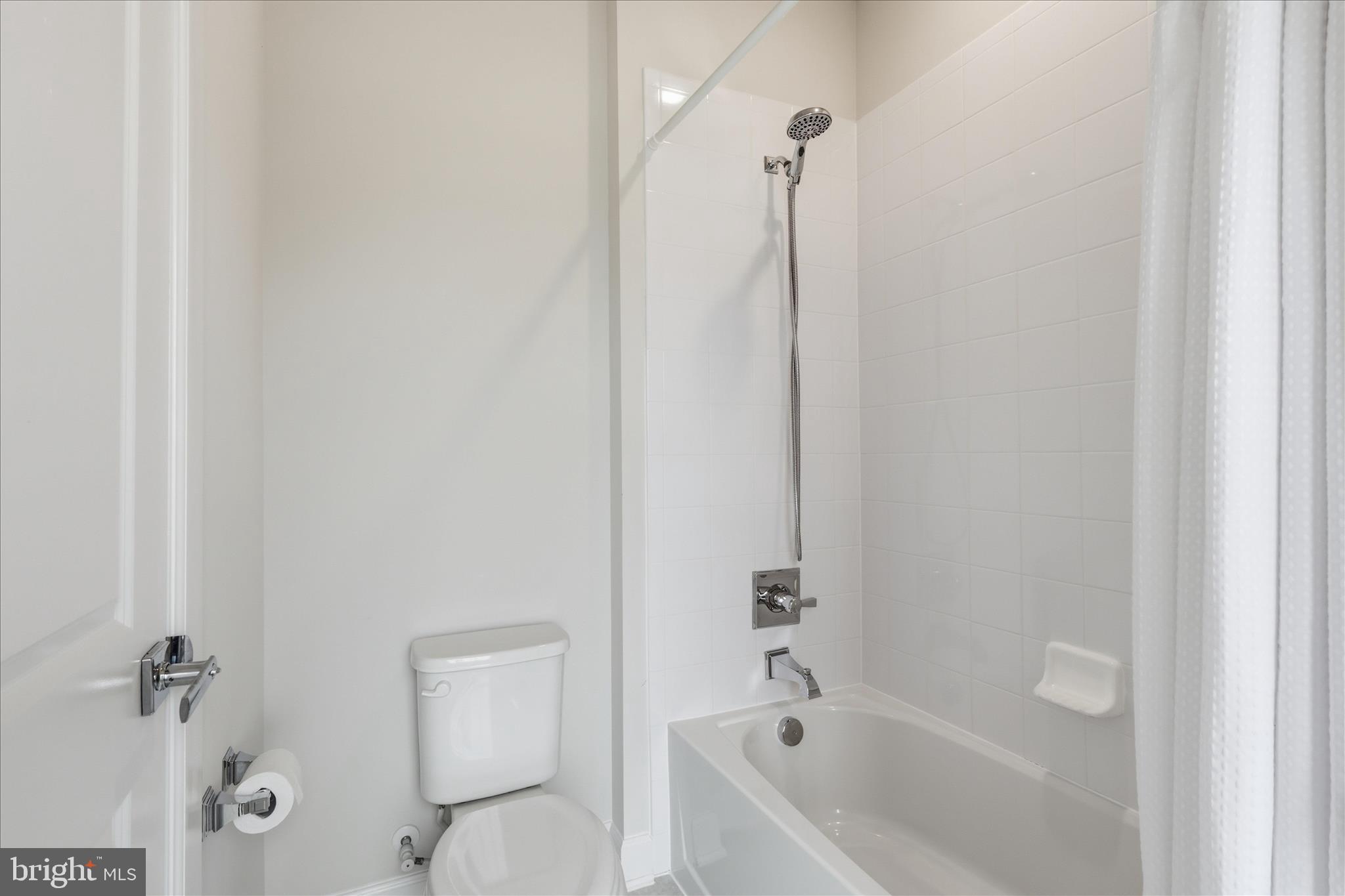 VIRGINIA CROSSING - Residential