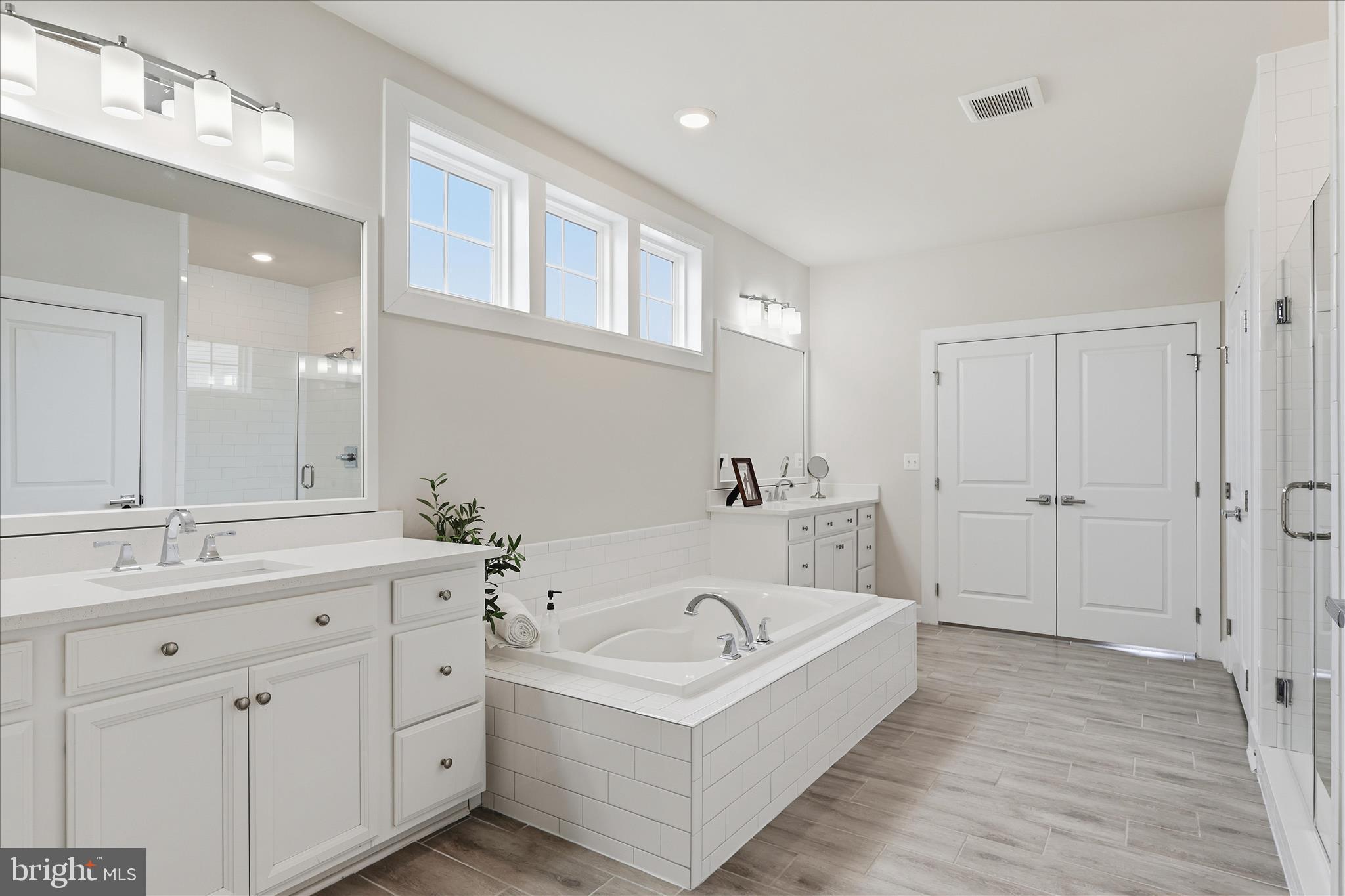 VIRGINIA CROSSING - Residential