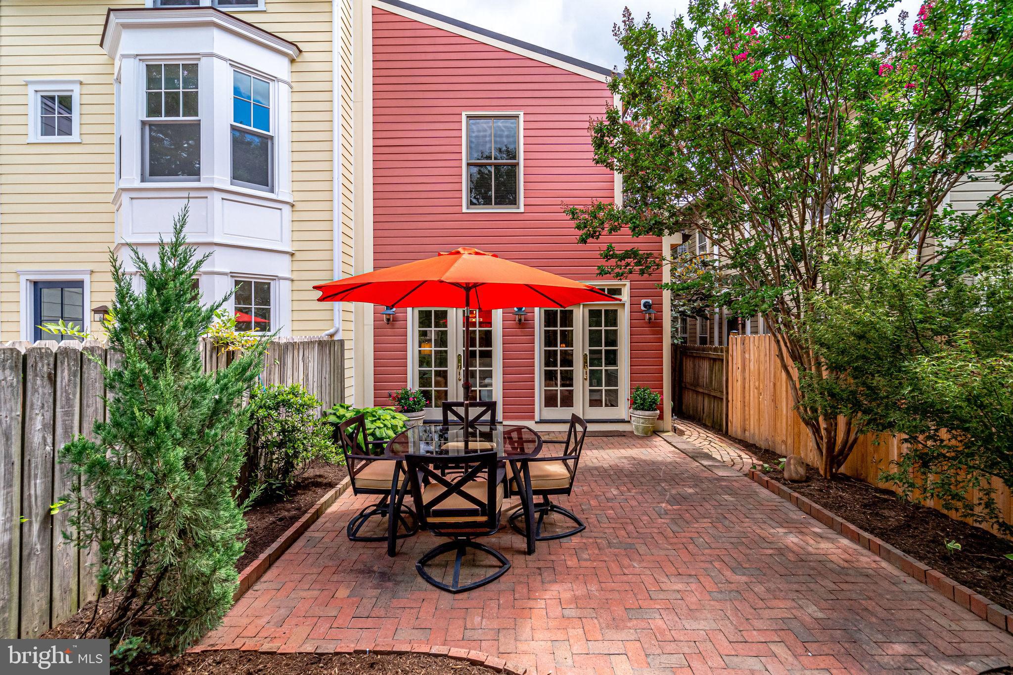 OLD TOWN - Residential