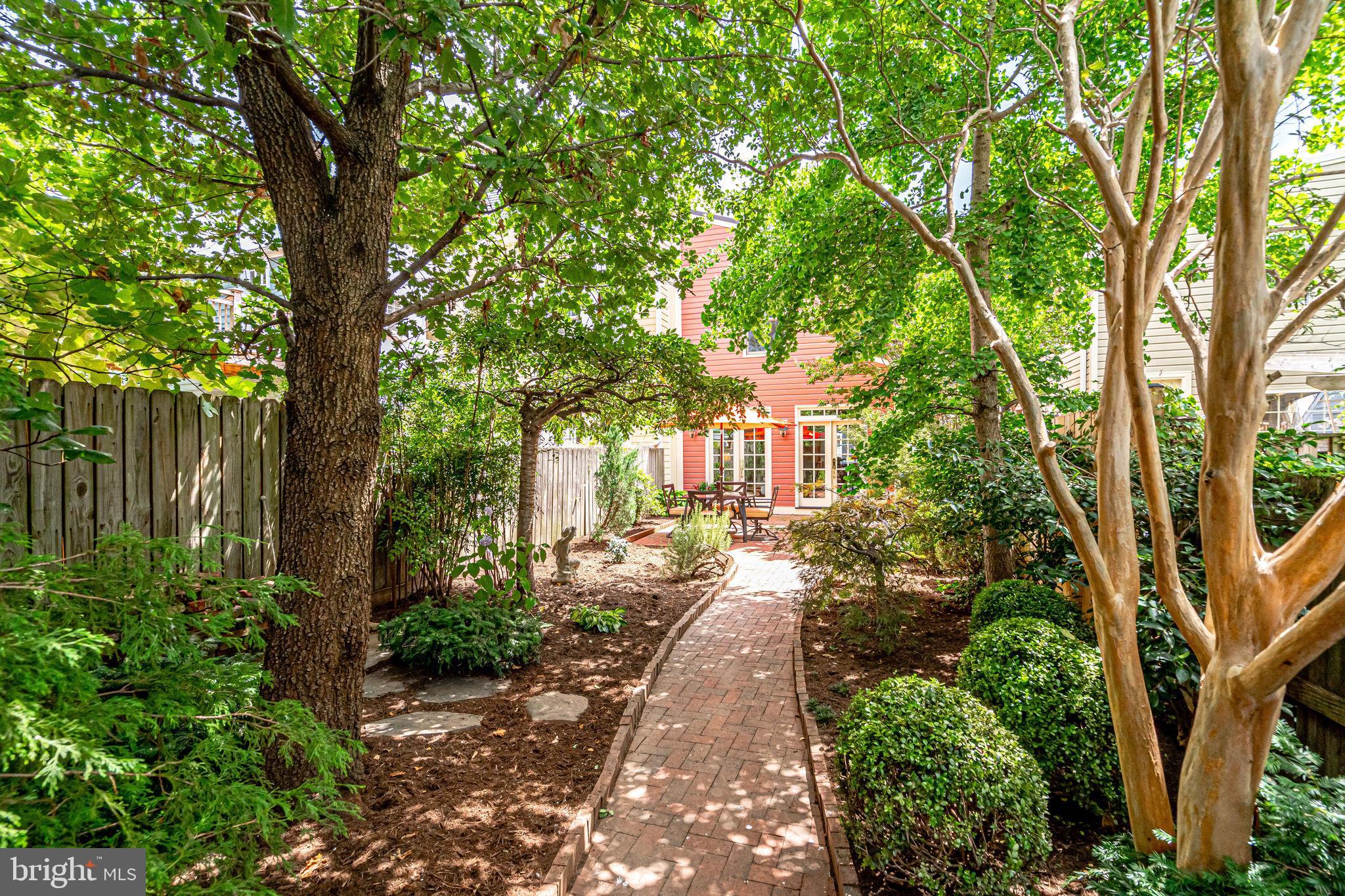 OLD TOWN - Residential