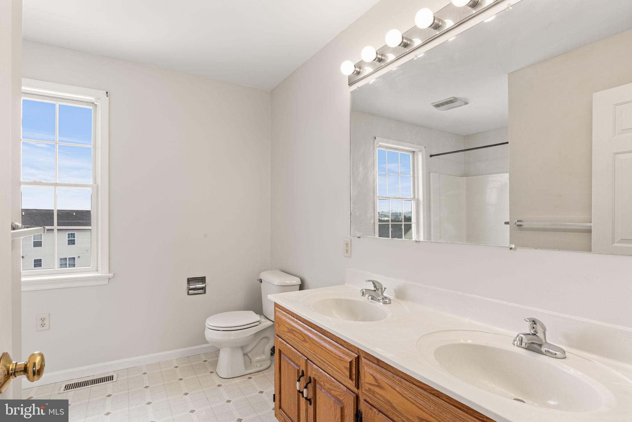 MT STREAM VILLAGE - Residential