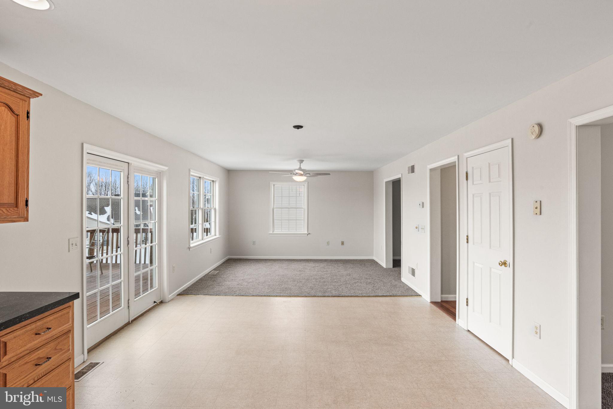 MT STREAM VILLAGE - Residential