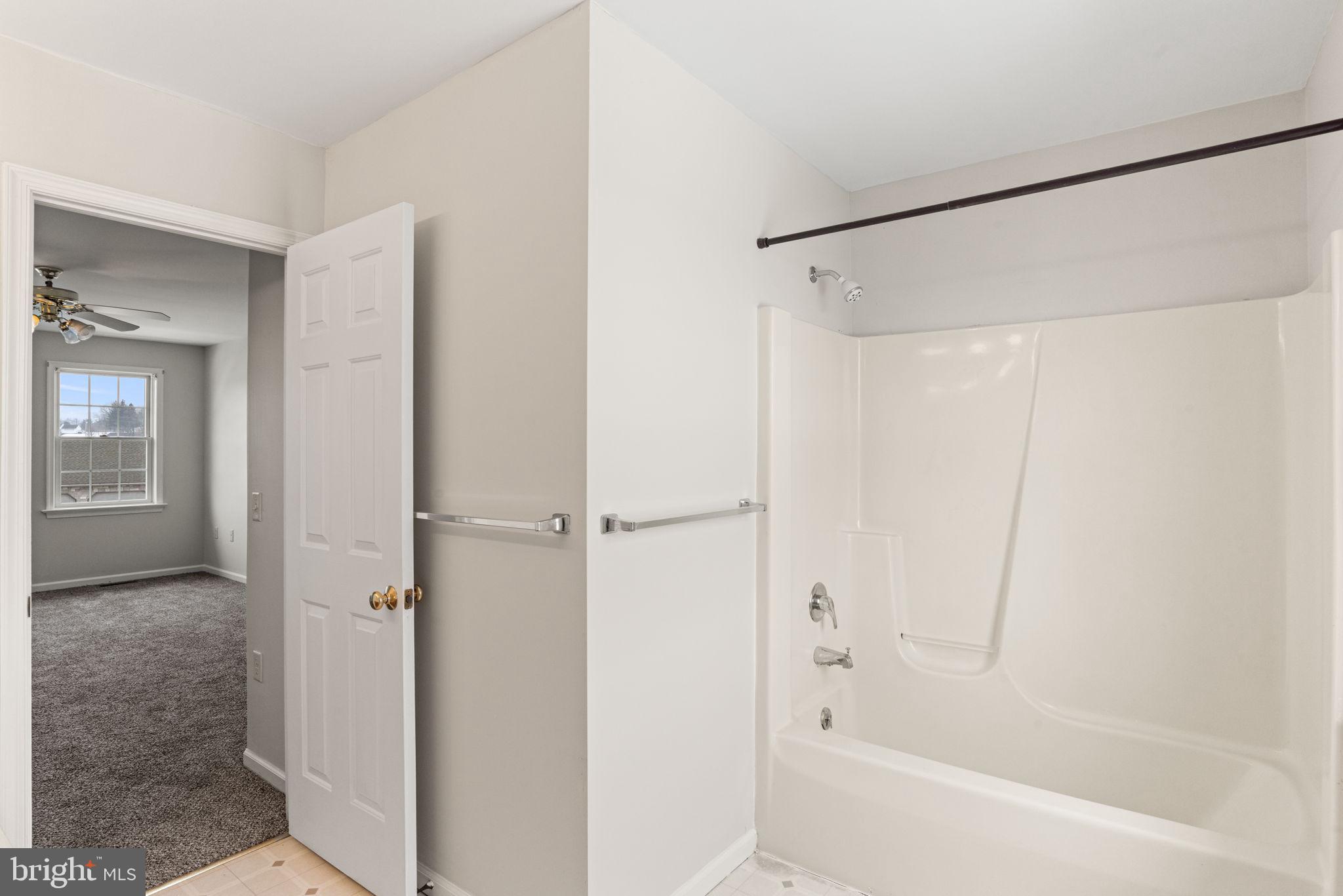 MT STREAM VILLAGE - Residential