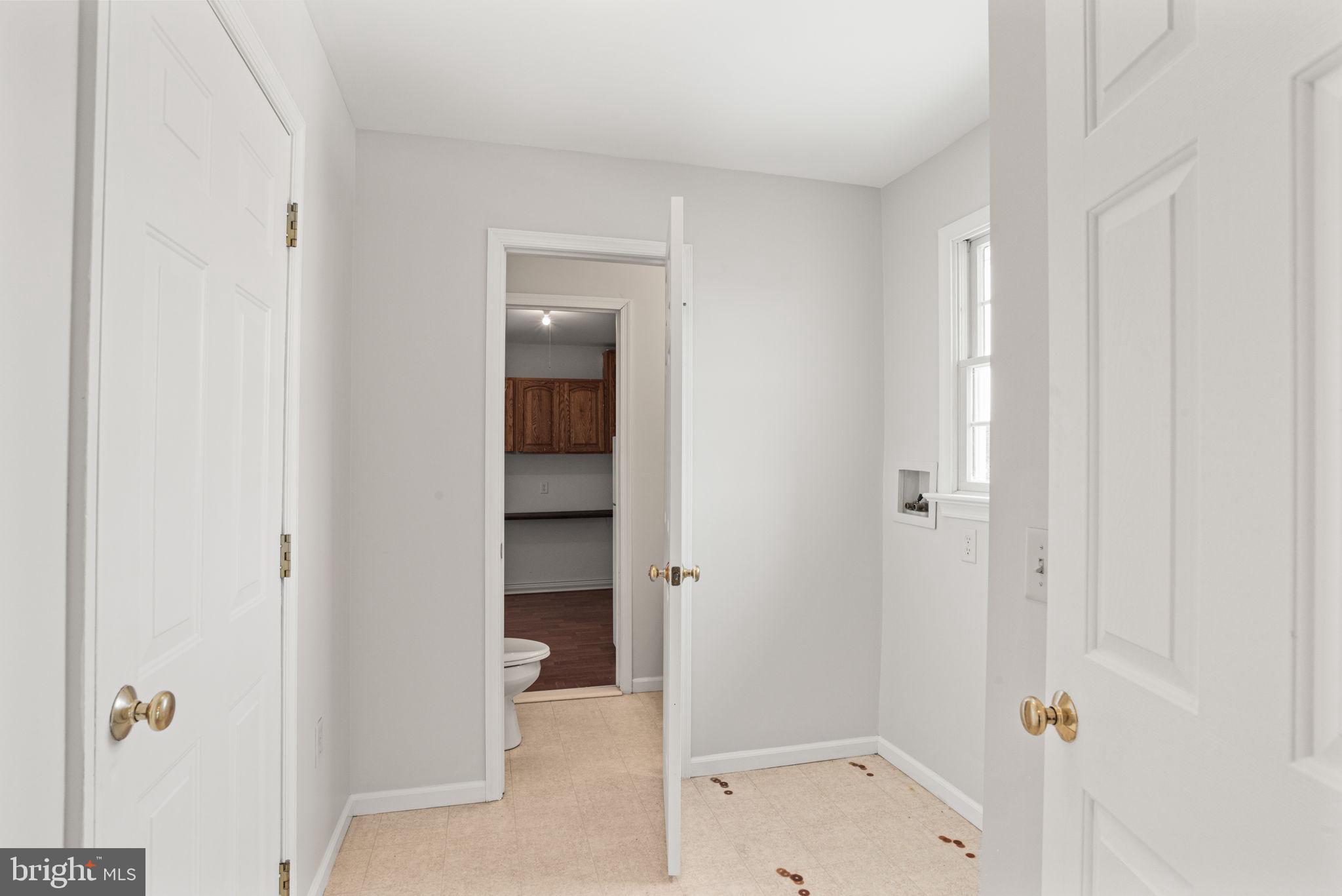 MT STREAM VILLAGE - Residential