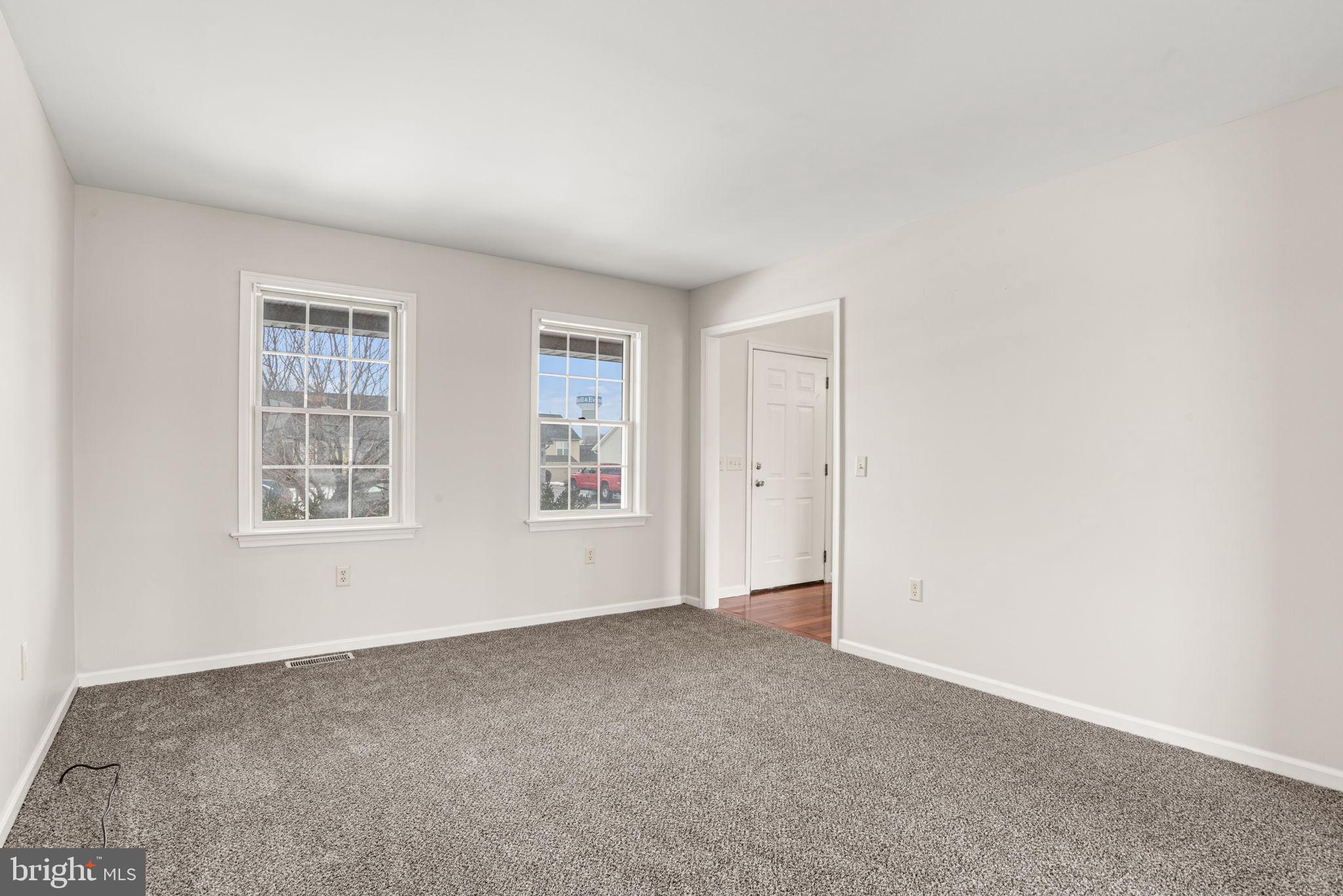 MT STREAM VILLAGE - Residential