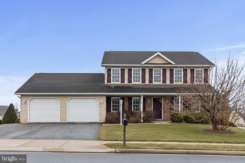 10 VISTA DR FREDERICKSBURG PA 17026