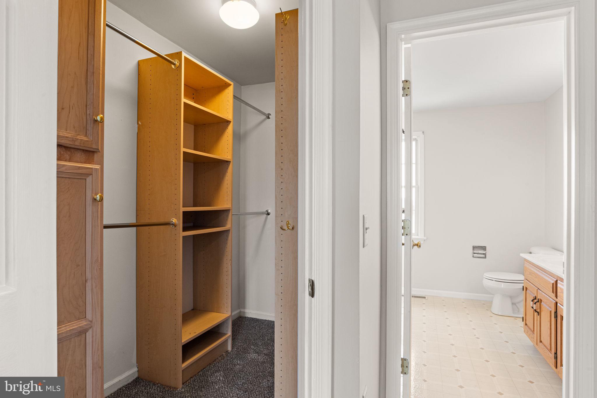 MT STREAM VILLAGE - Residential