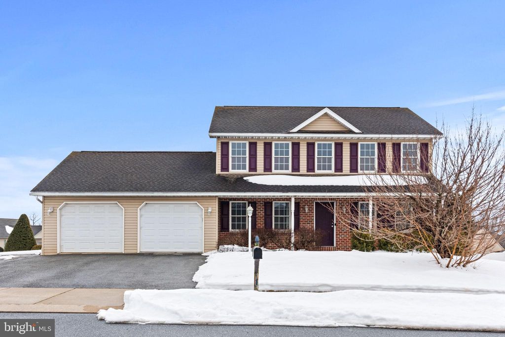 Photo of 10 Vista Dr, FREDERICKSBURG, PA 17026 (MLS # PALN2024768)