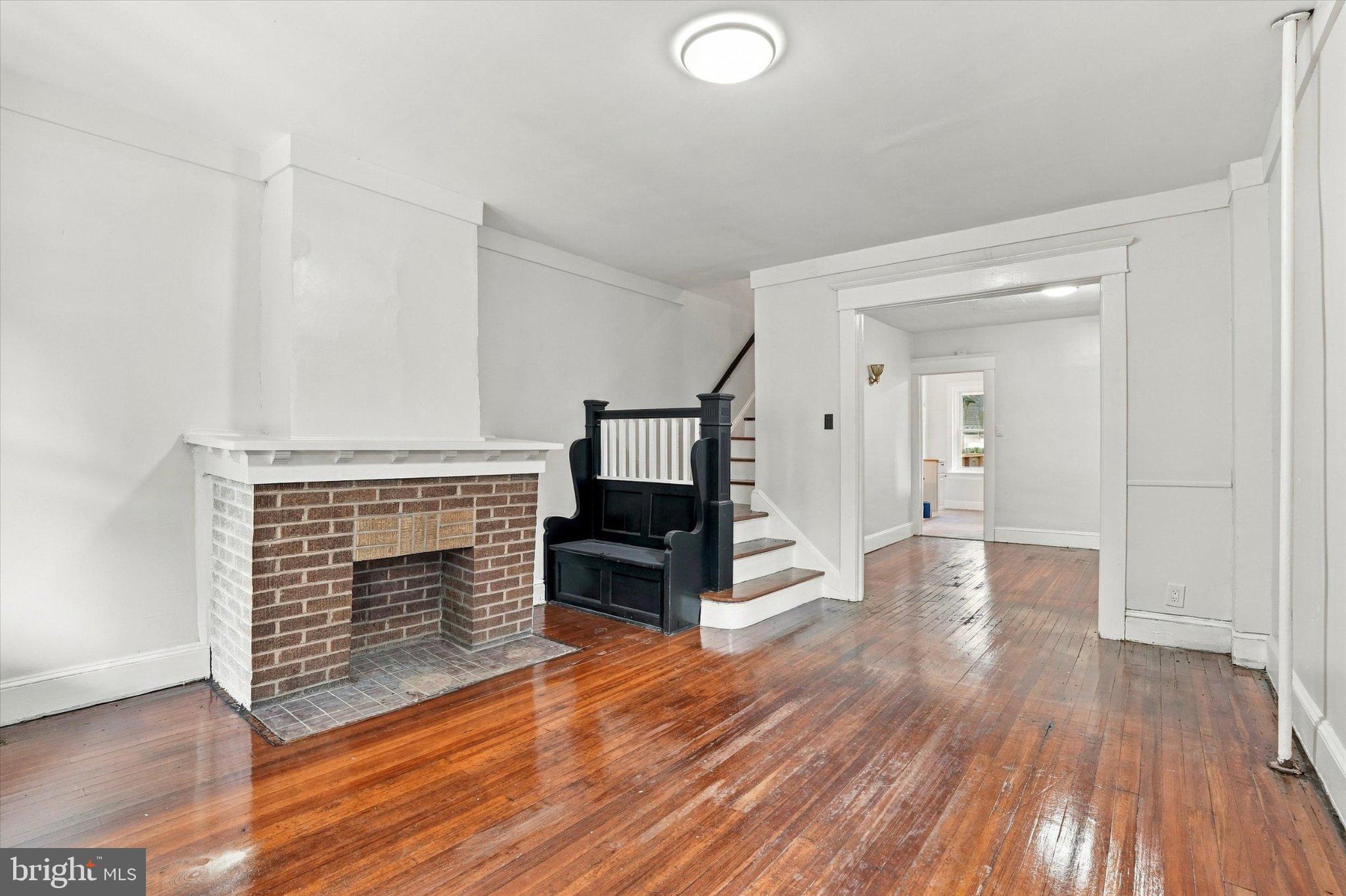 46 EDGEMERE AVENUE