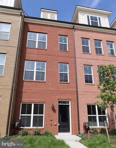 Metro Lover: Just a short walk (5 minutes) to Glenmont Metro Station. Hop on the train and commute to work or explore everything in D.C. Four level Town home, 3 bathrooms, and 3.5 bathrooms. 9 ceilings on main and lower level. Fresh paint througout the house. Whirlpool stainless steel appliances. Granite countertop in kitchen and islands. Upper 1 level features 2 Bedroom / 2 Full bath / laundry room. Upper 2 level spacious owner suite that has access to an outdoor balcony. All bedroom has ceiling fan. One car garage and a carport. This prime DC metro area location gives you access to shopping, dining and entertainment options. Available immediately. Owner is licensee. Prefers two year lease or longer.