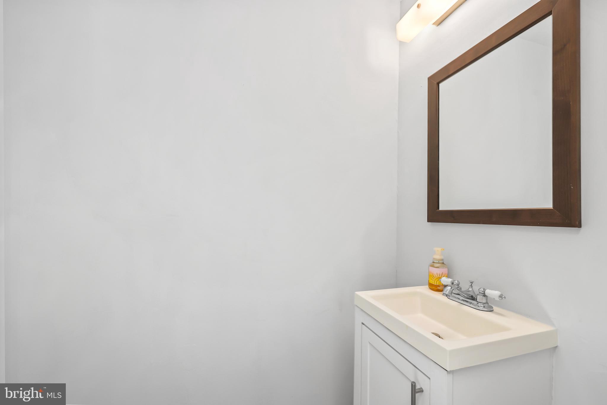 QUAIL HOLLOW - Residential