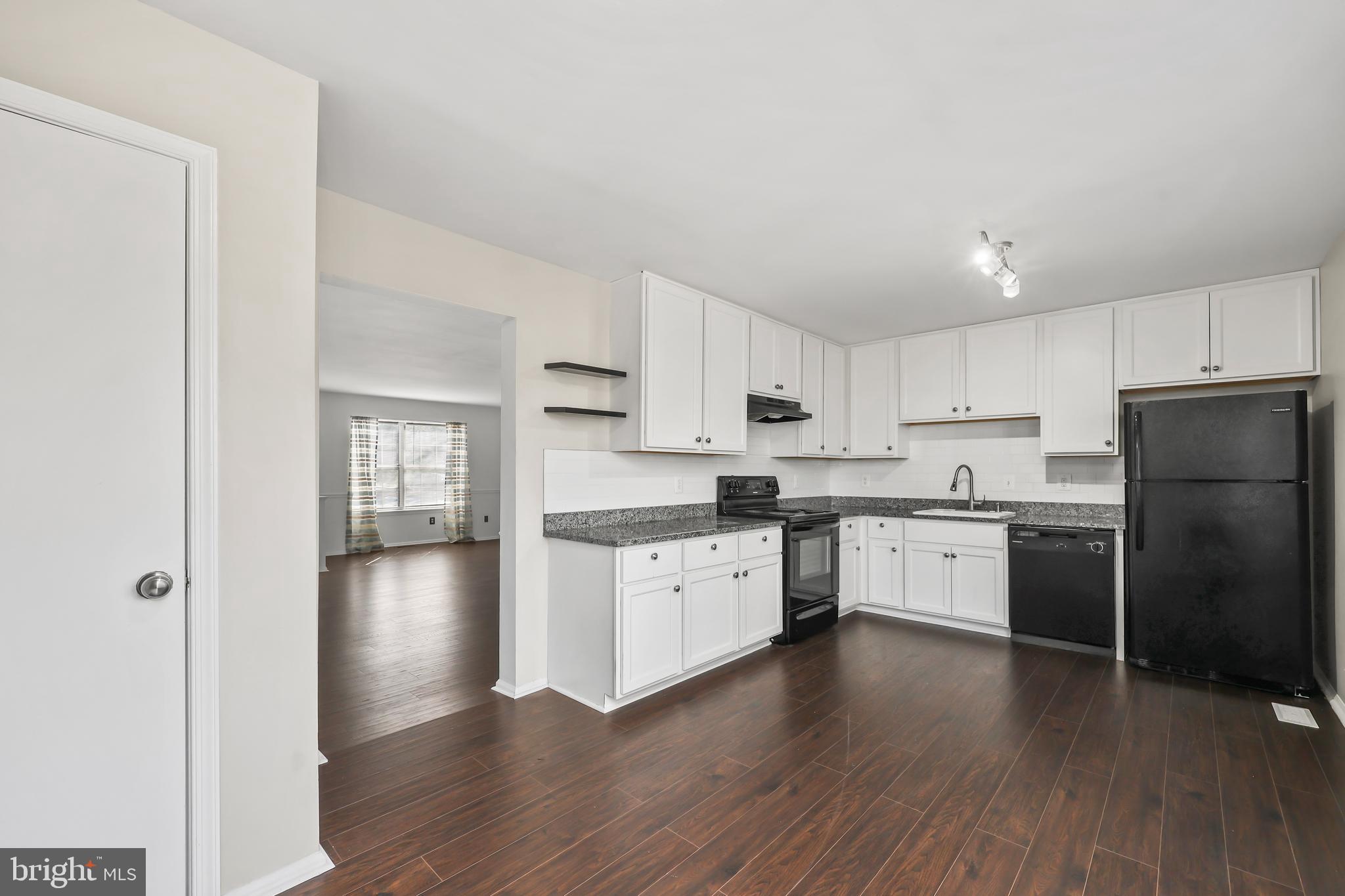 QUAIL HOLLOW - Residential