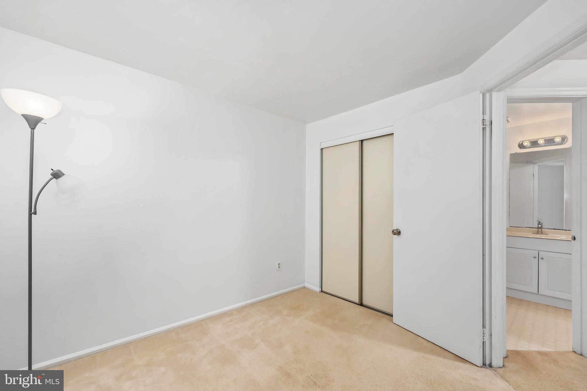 QUAIL HOLLOW - Residential