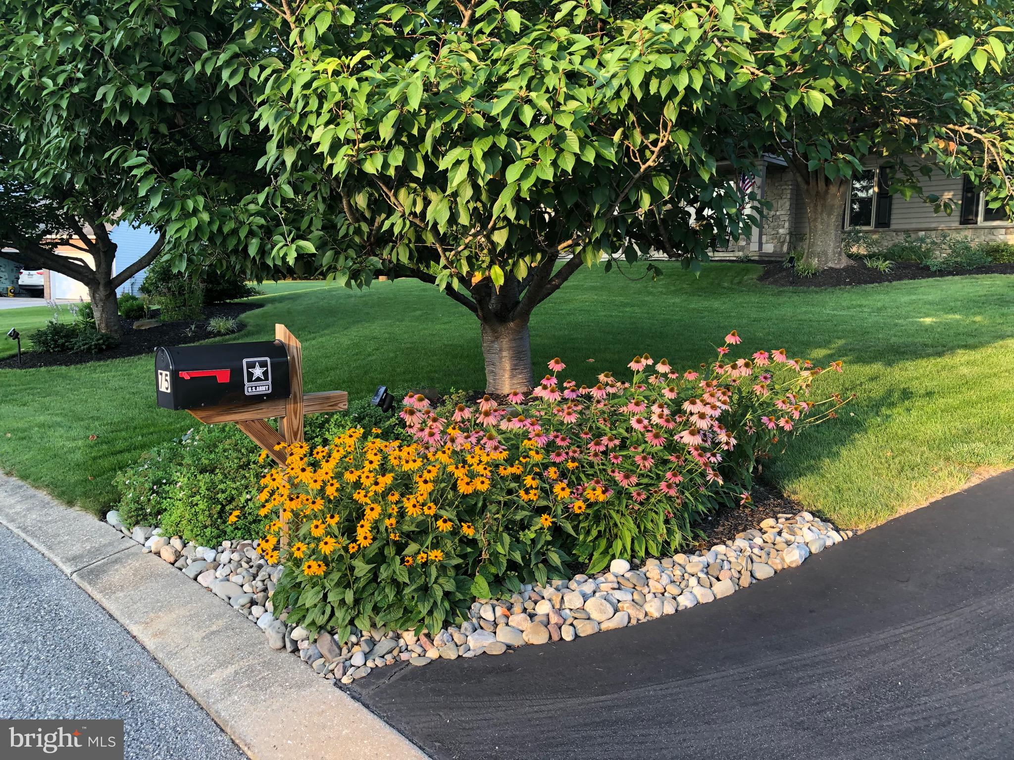 75 RIDING SILKS LANE