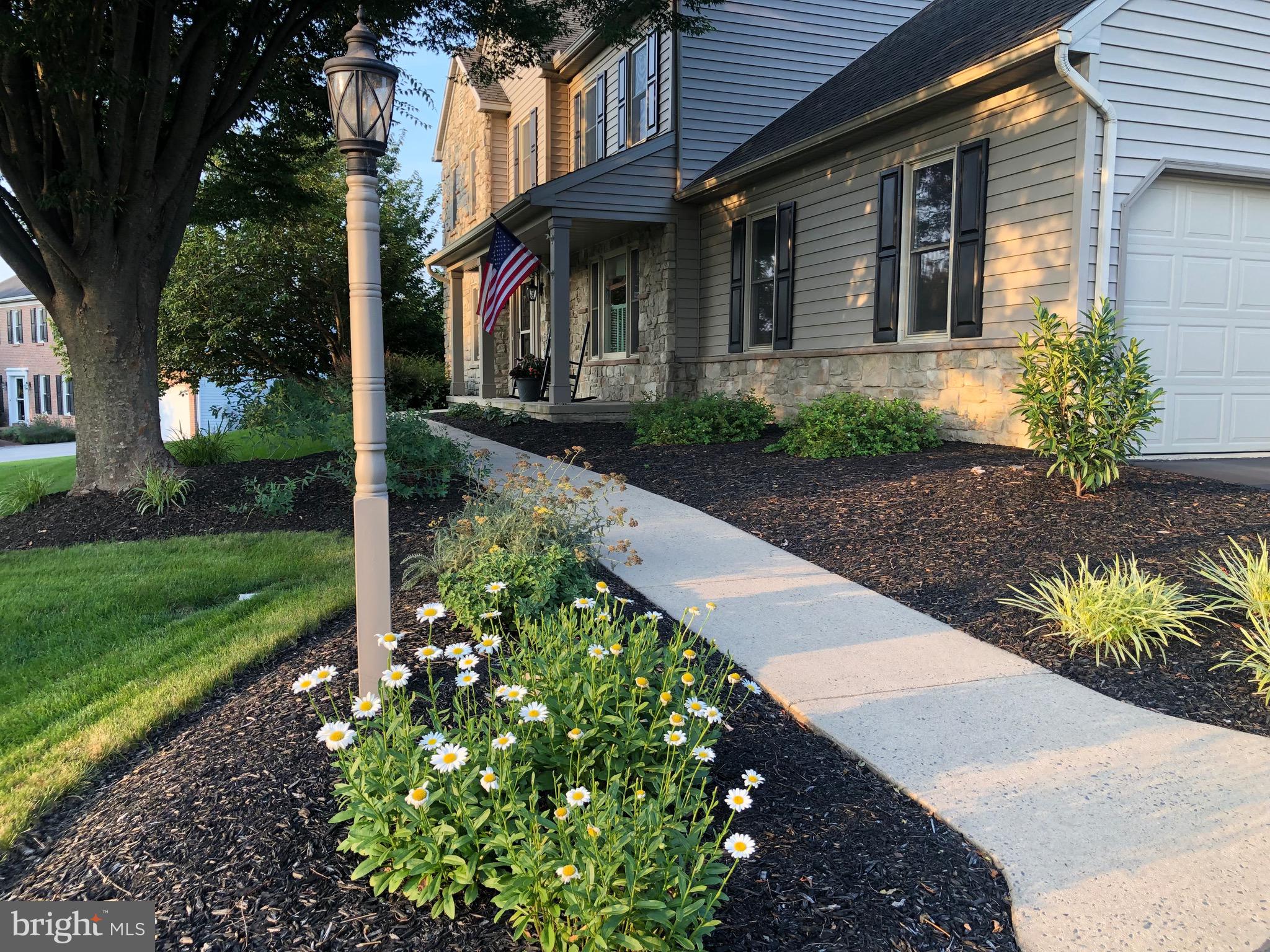 75 RIDING SILKS LANE