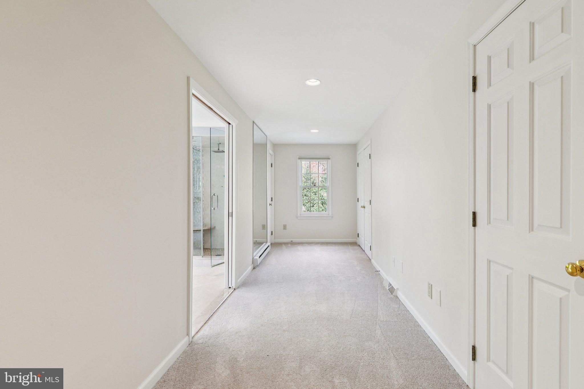 SHADY GROVE MANOR - Residential