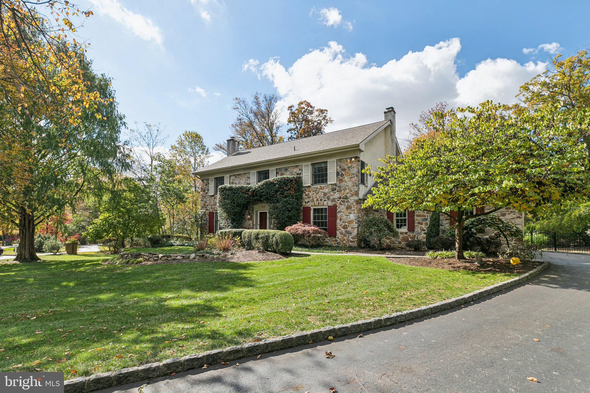 SHADY GROVE MANOR - Residential