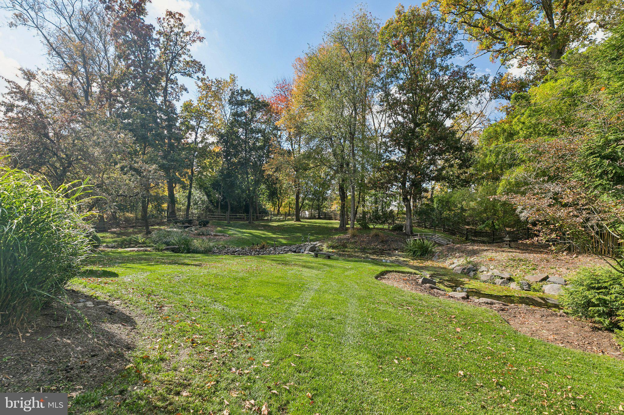 SHADY GROVE MANOR - Residential