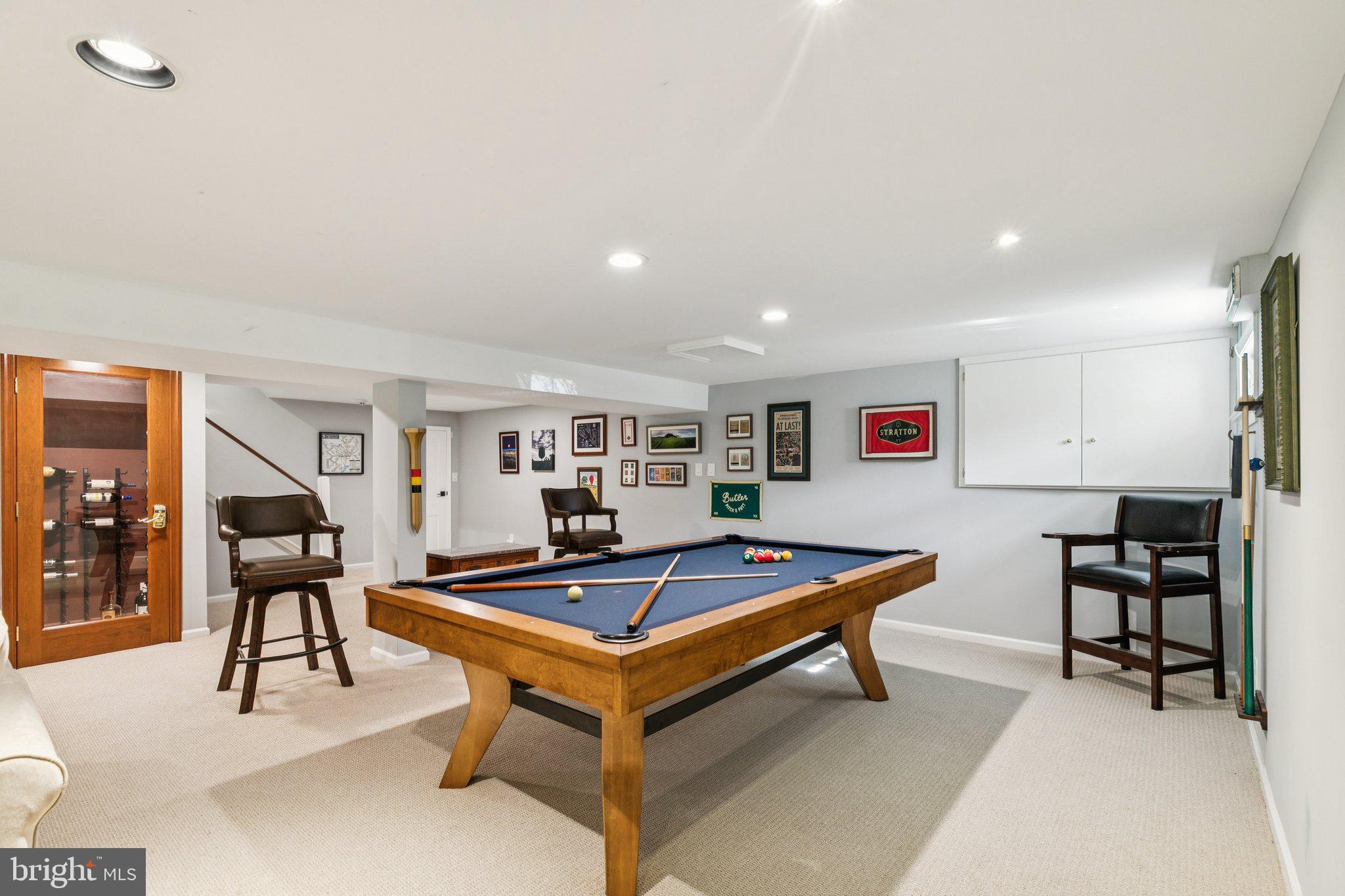 SHADY GROVE MANOR - Residential