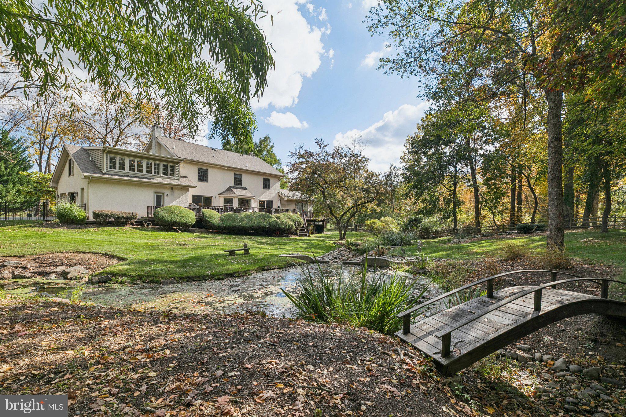 SHADY GROVE MANOR - Residential