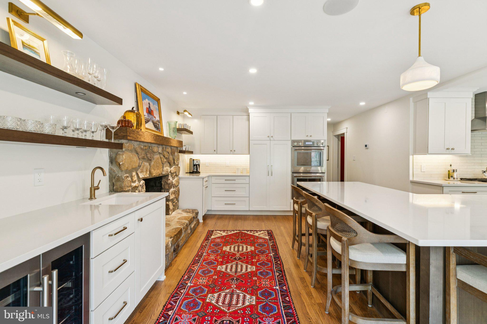 SHADY GROVE MANOR - Residential