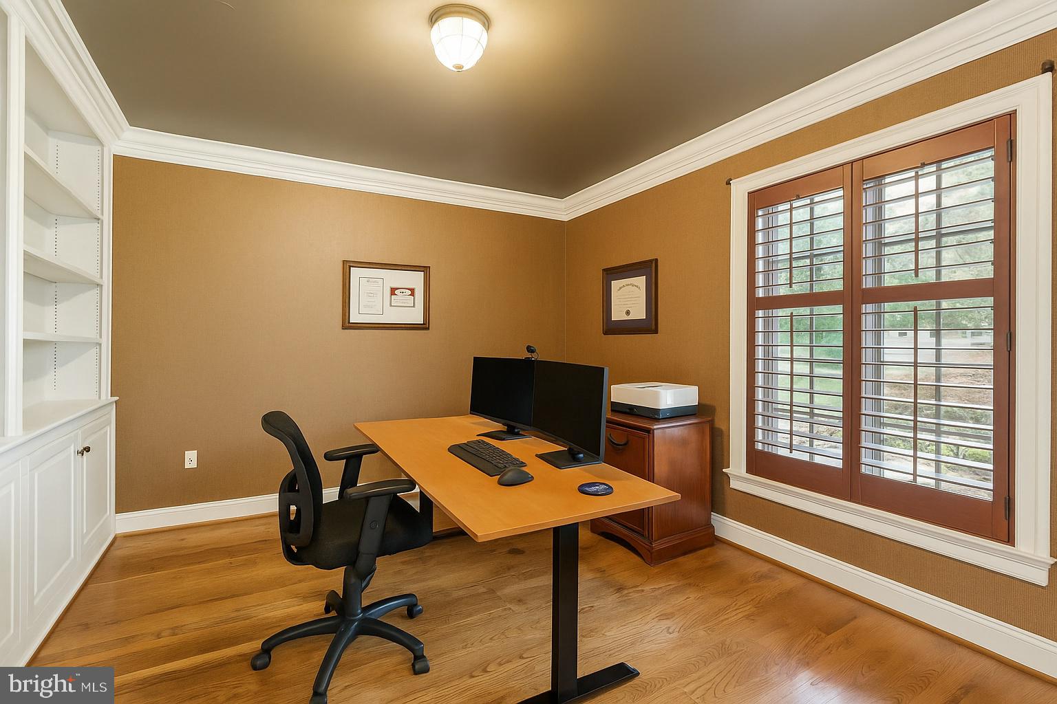 SHADY GROVE MANOR - Residential