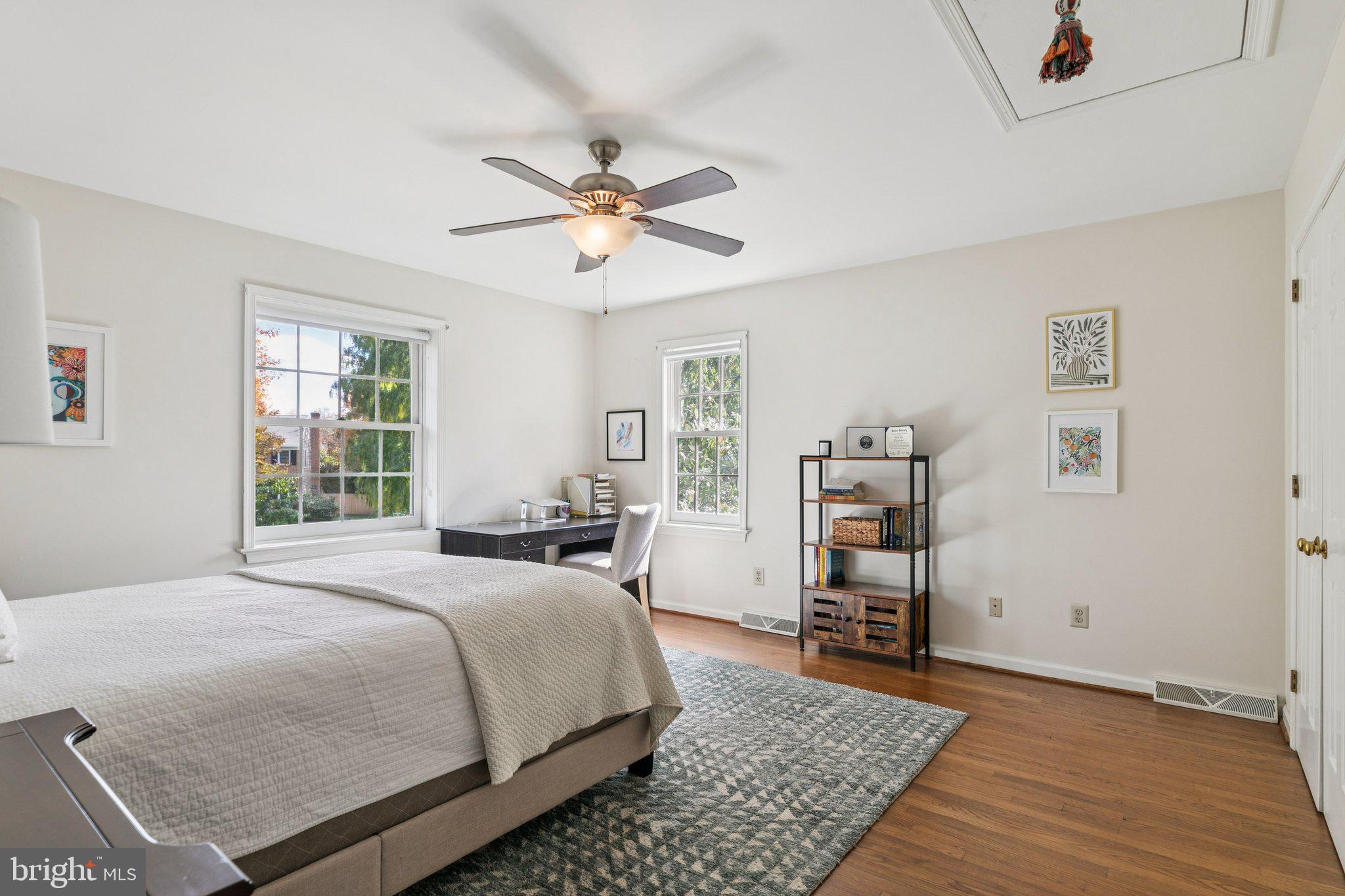 SHADY GROVE MANOR - Residential