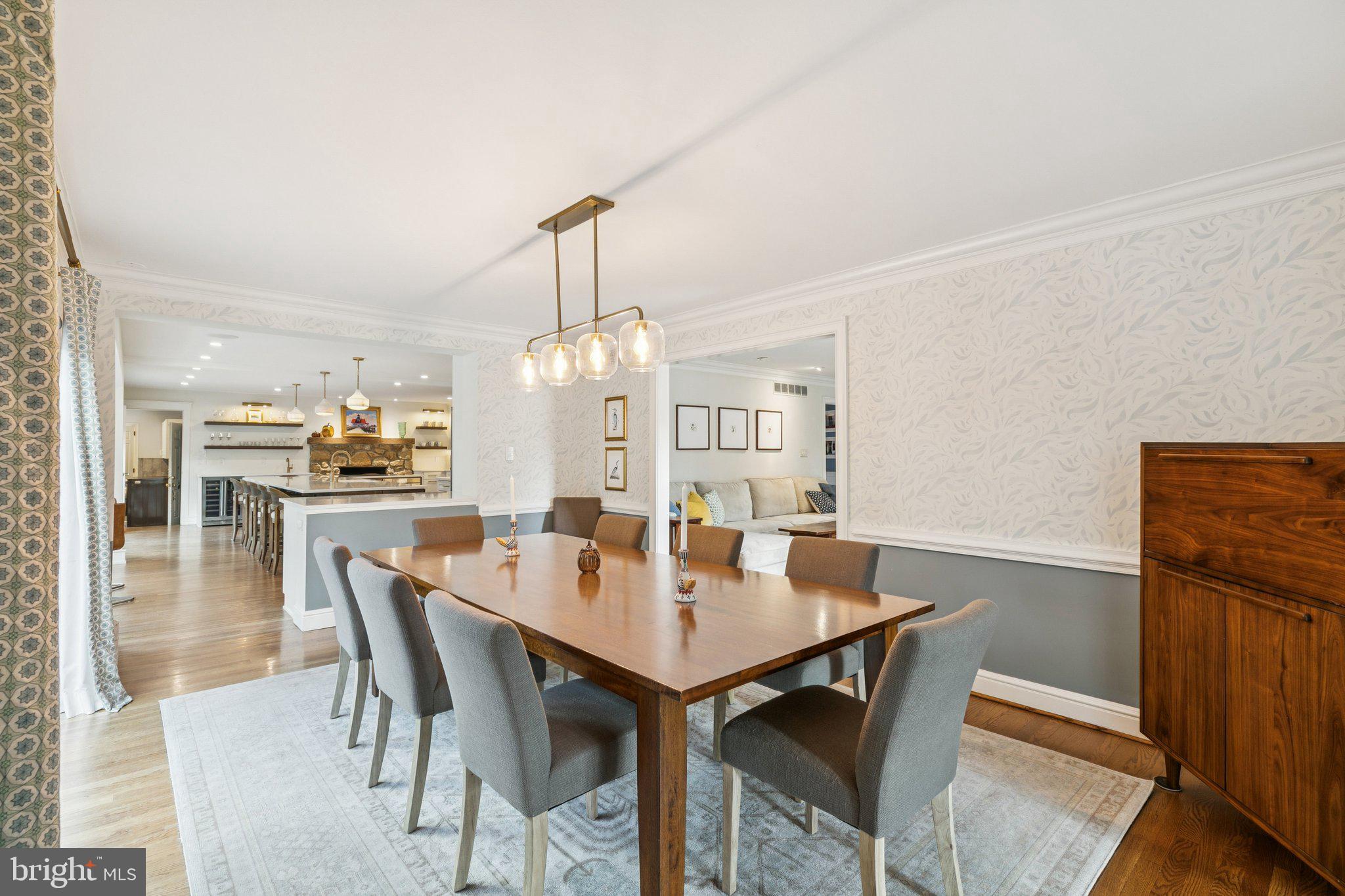 SHADY GROVE MANOR - Residential