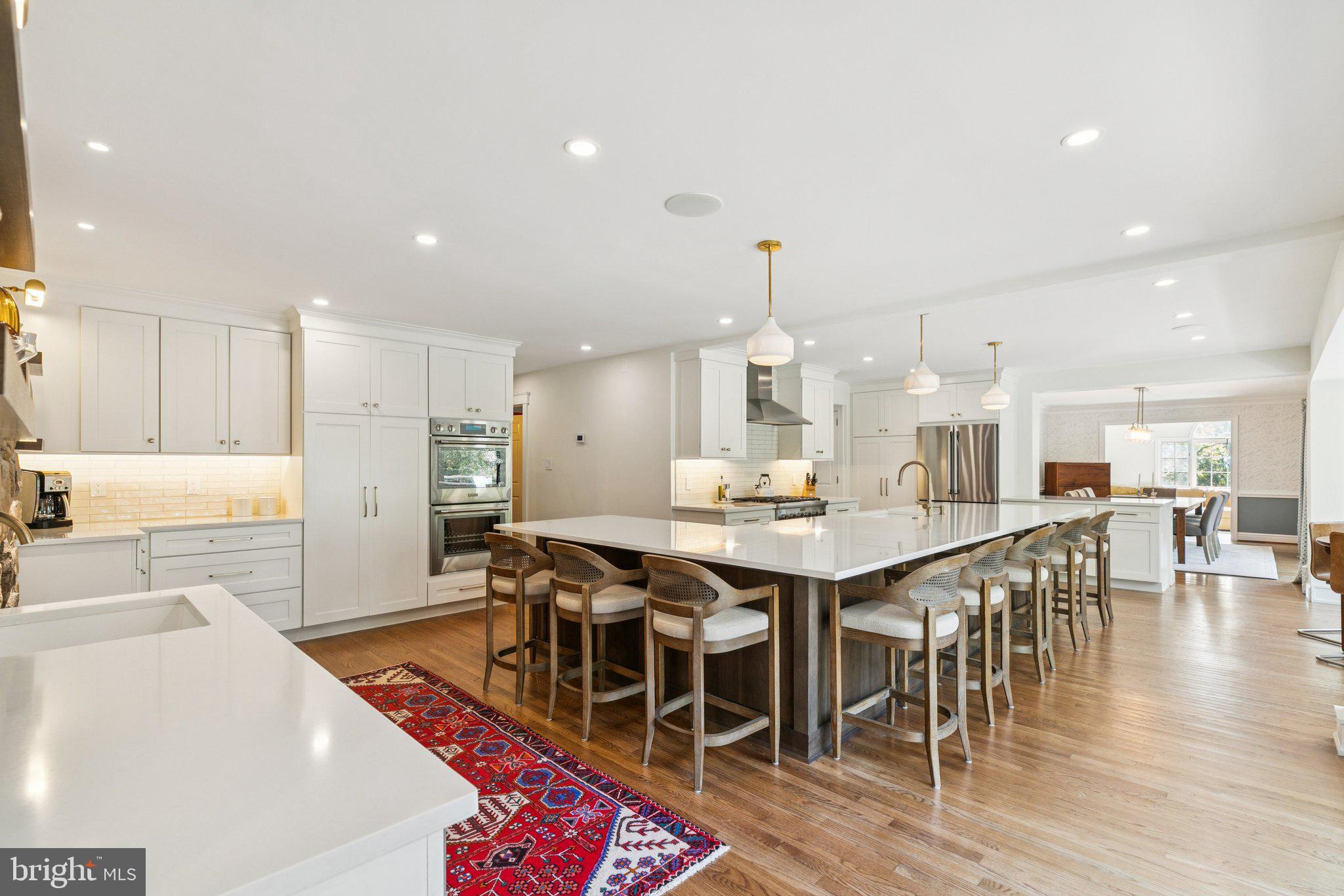 SHADY GROVE MANOR - Residential