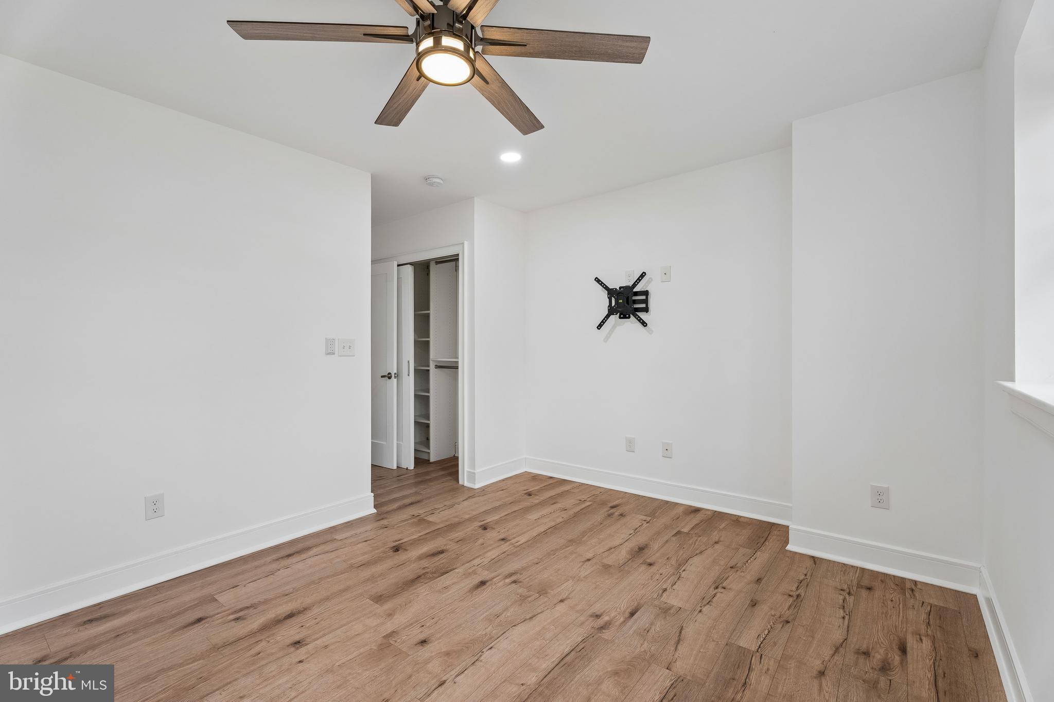 CALIFORNIAN - Residential