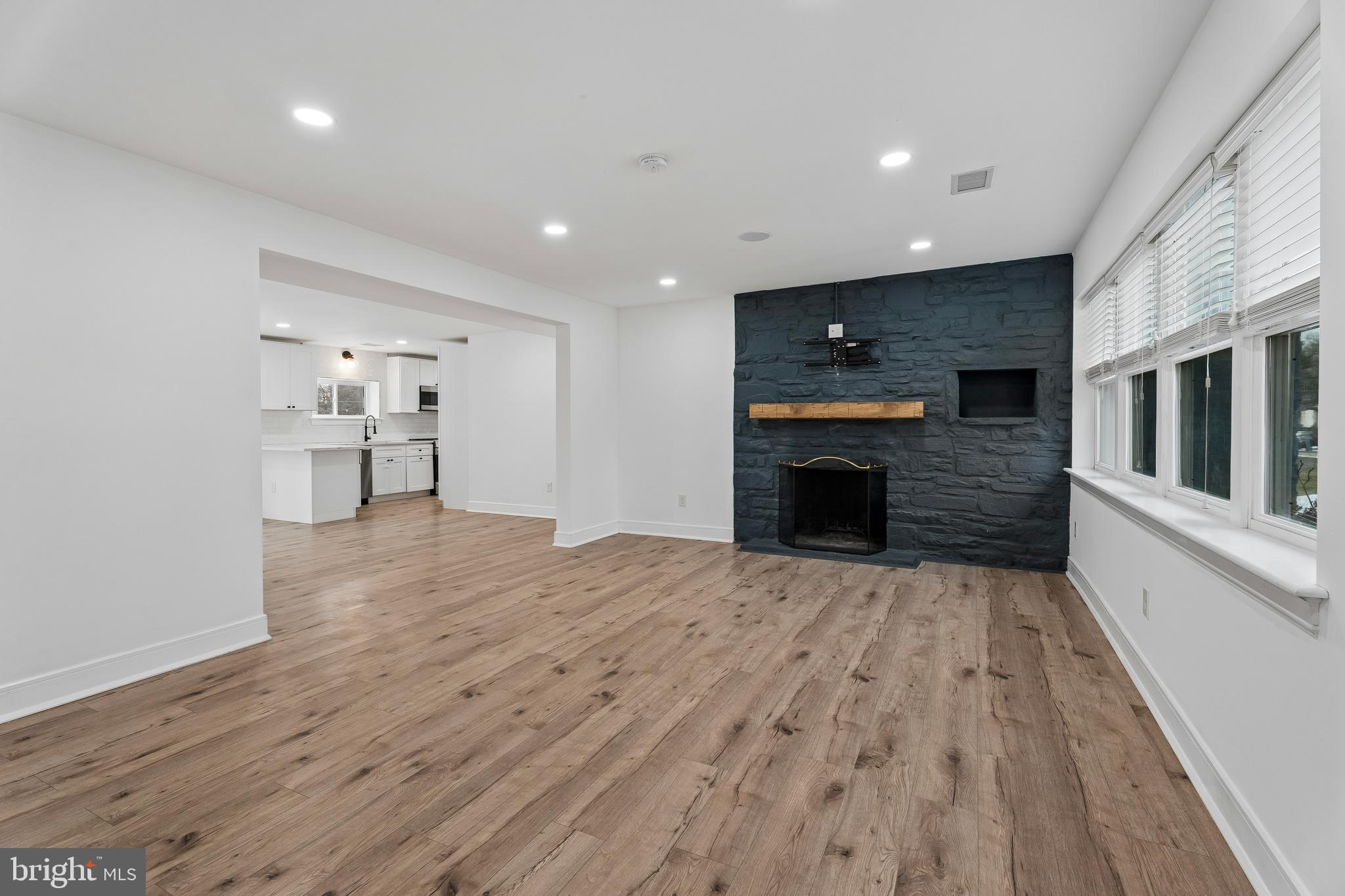 CALIFORNIAN - Residential