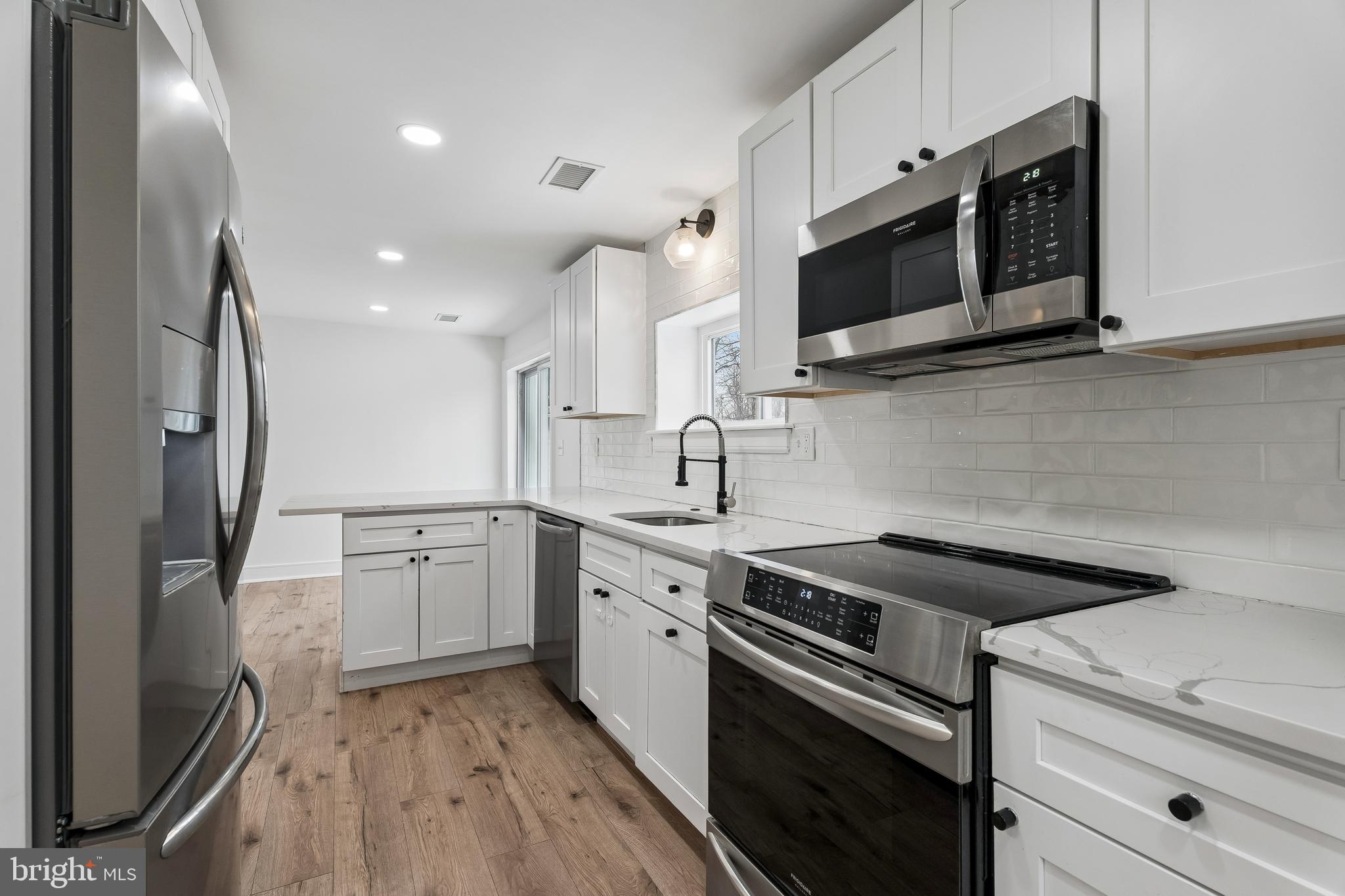 CALIFORNIAN - Residential