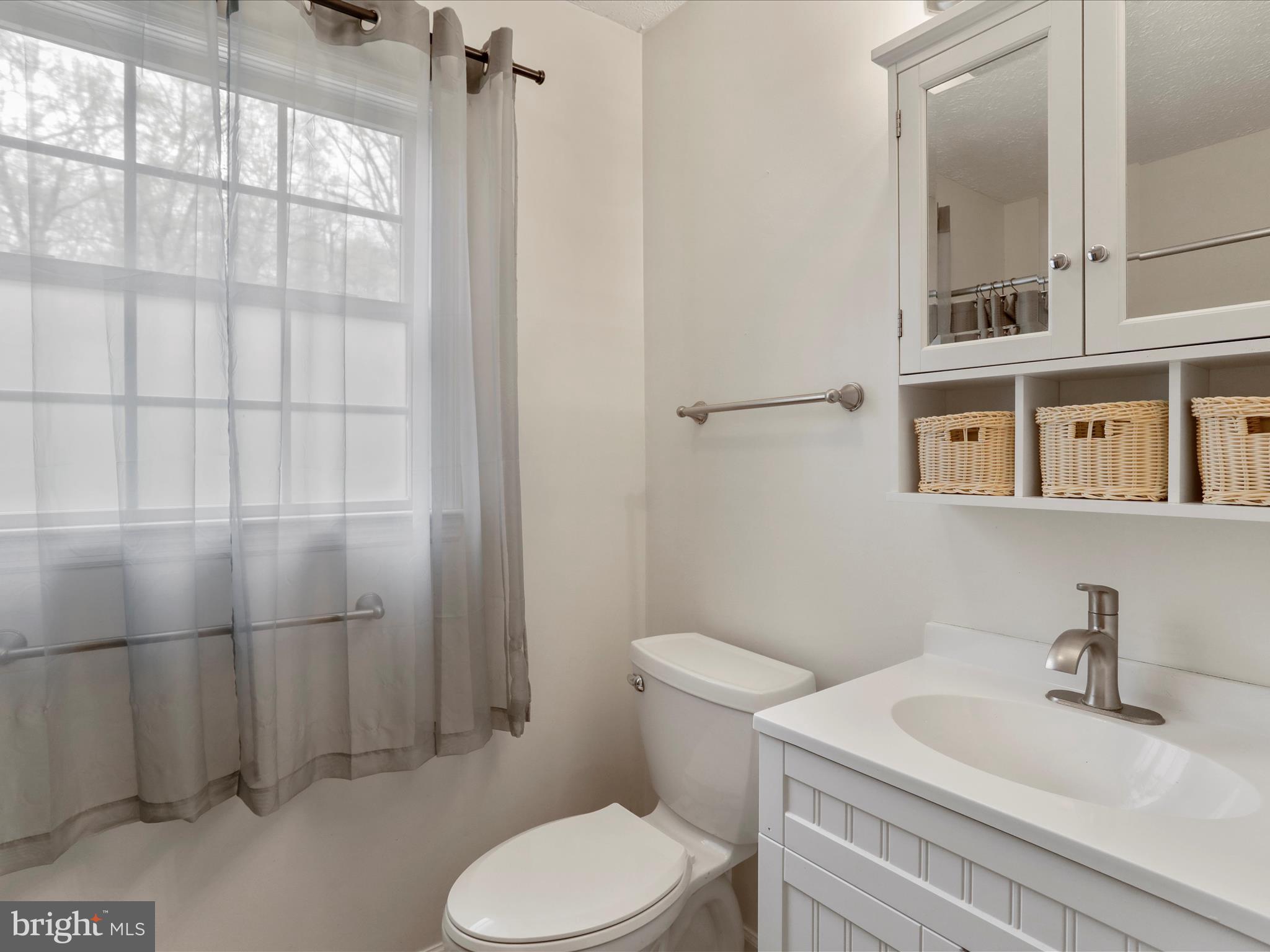 WARDEN ACRES - Residential