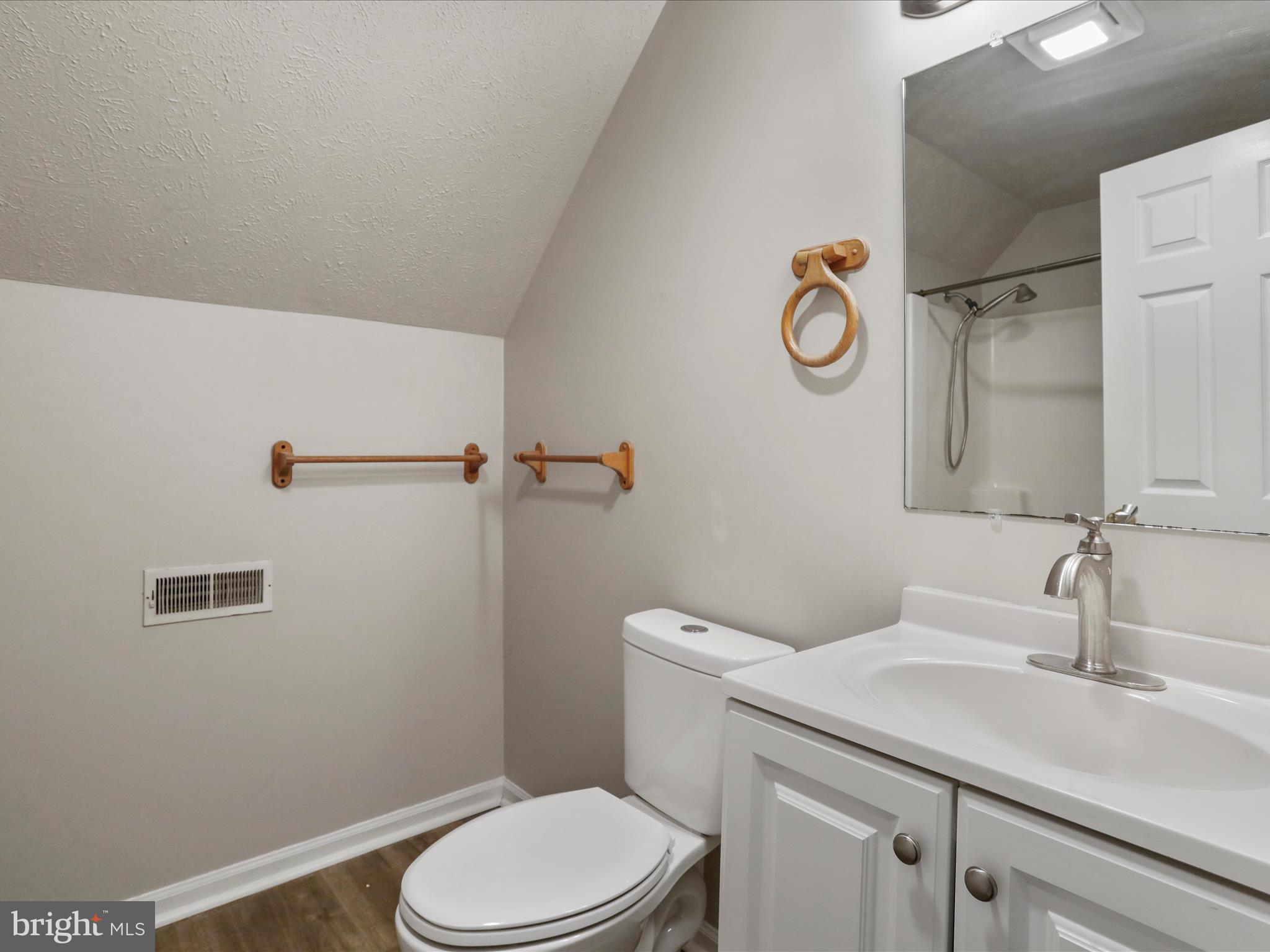 WARDEN ACRES - Residential