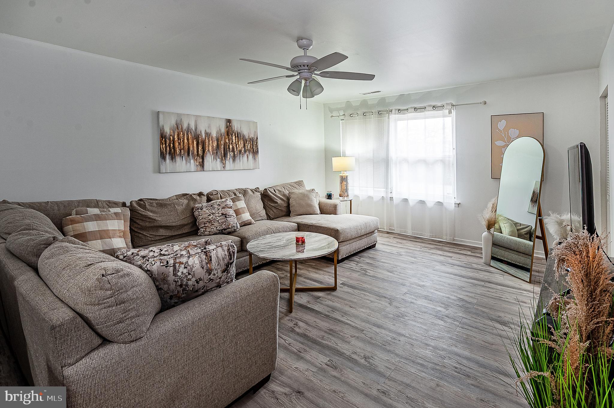 808 WINDING WAY