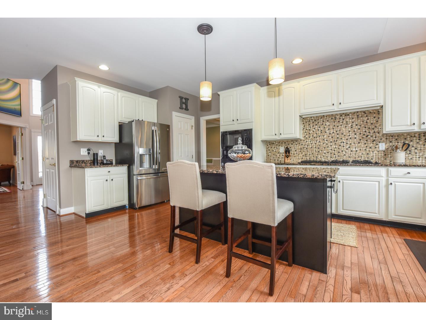 RIVERCREST - Residential