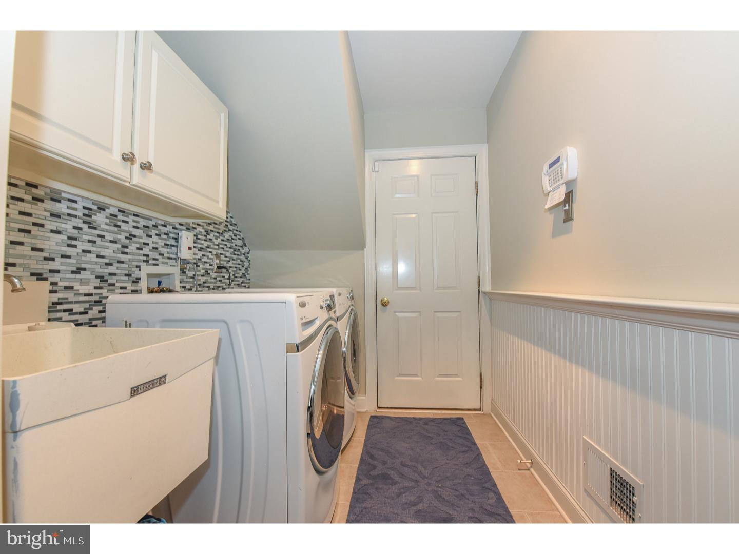 RIVERCREST - Residential