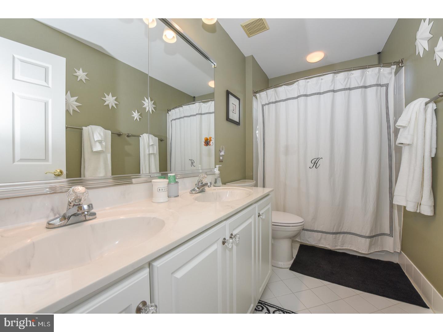 RIVERCREST - Residential