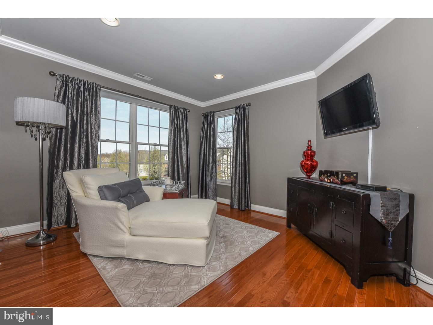 RIVERCREST - Residential