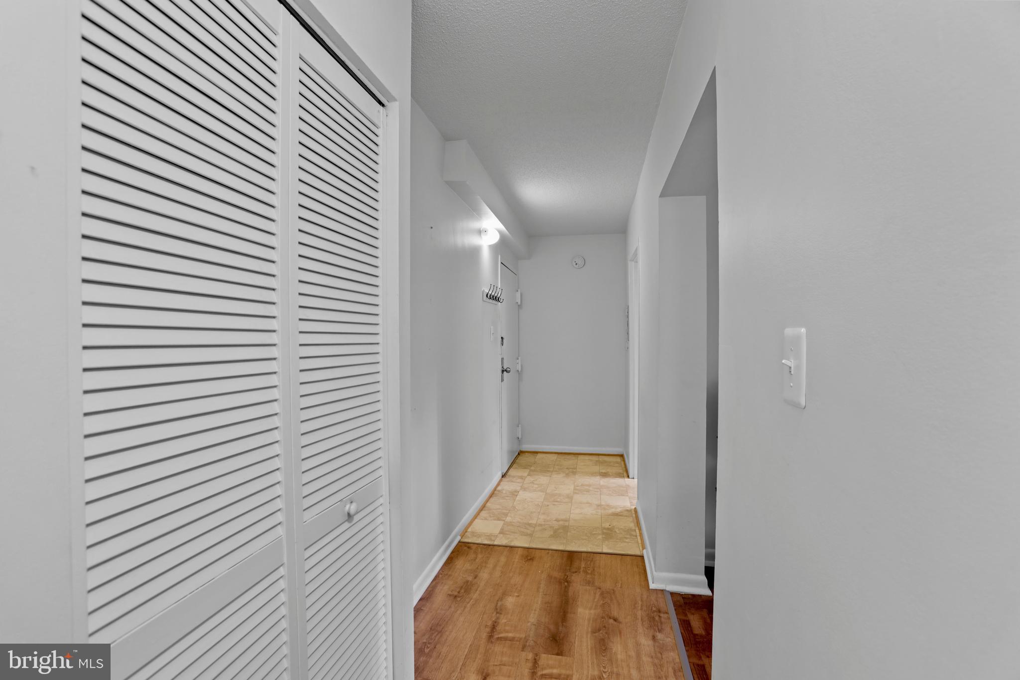 2216 CASTLE ROCK SQUARE 2B