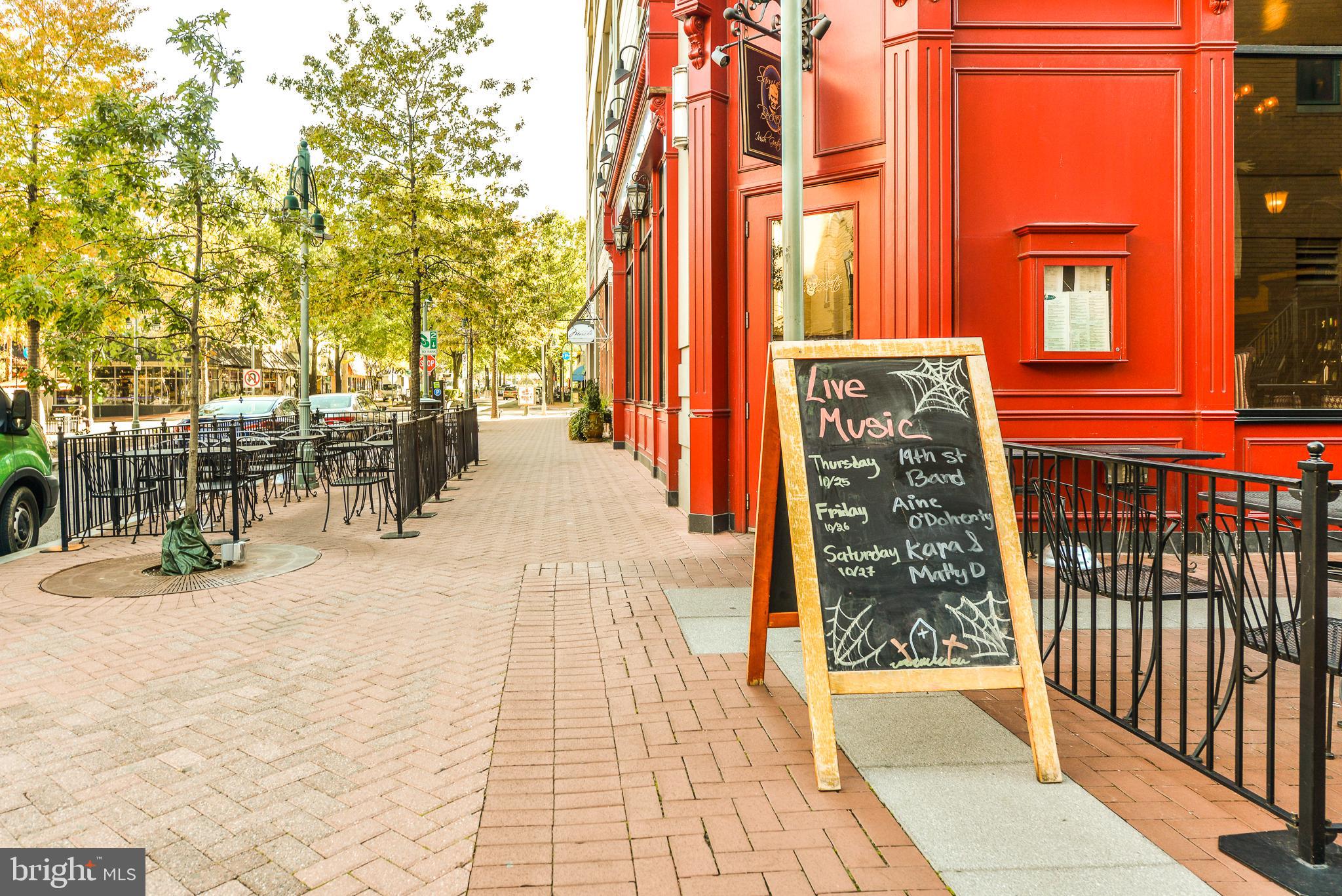 SHIRLINGTON CREST - Residential Lease