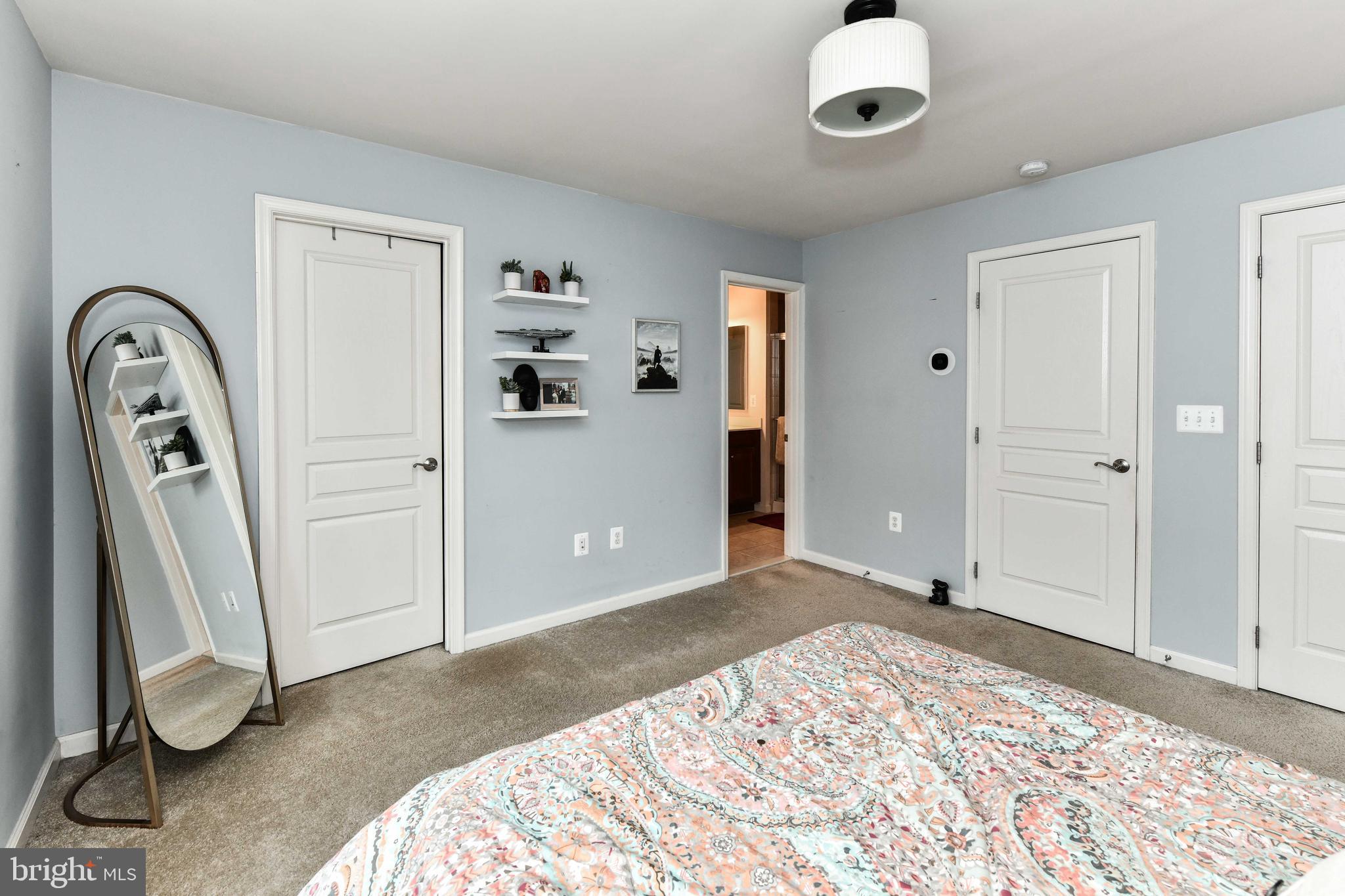 SHIRLINGTON CREST - Residential Lease