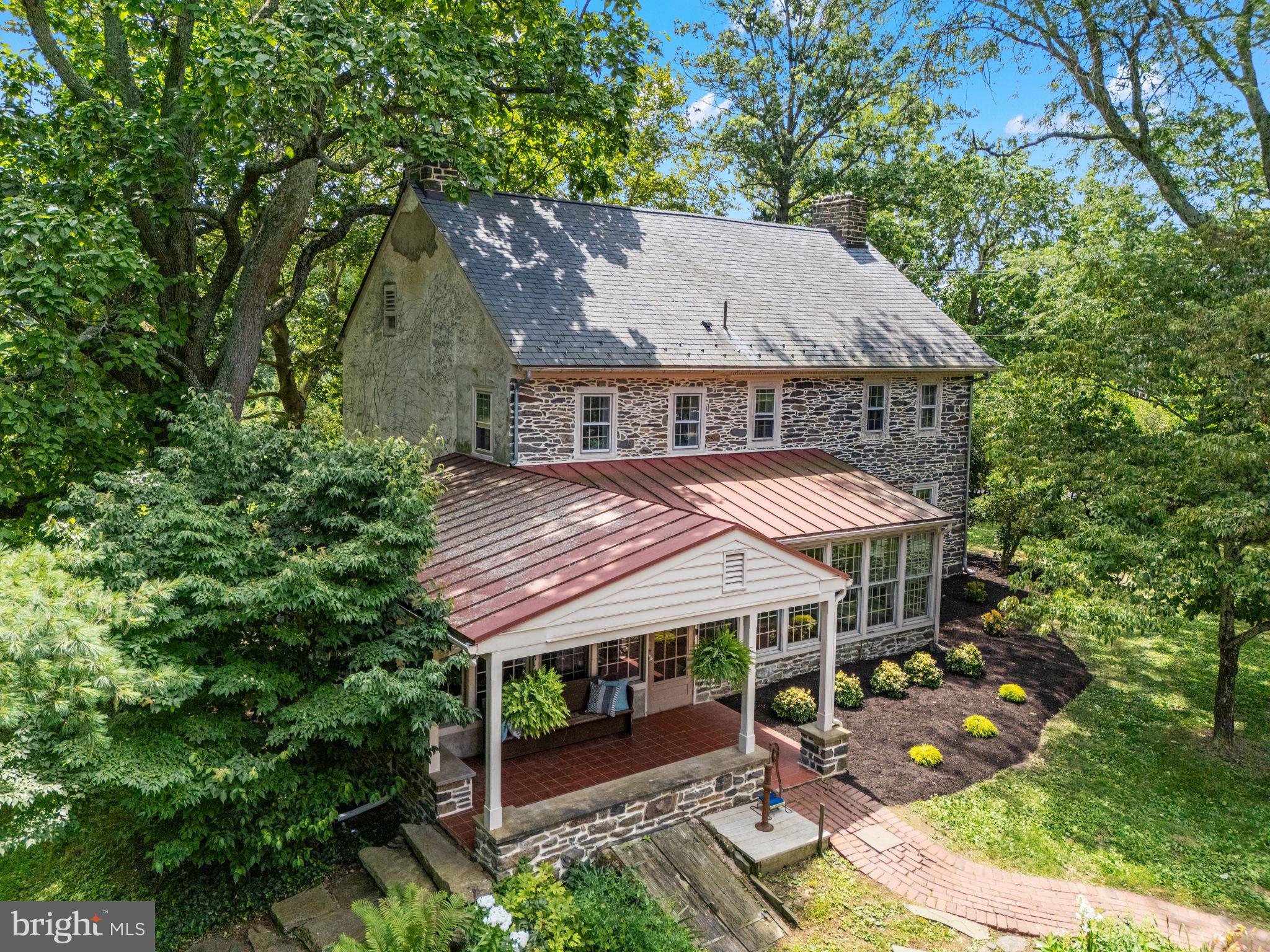 137 CALLOWHILL ROAD