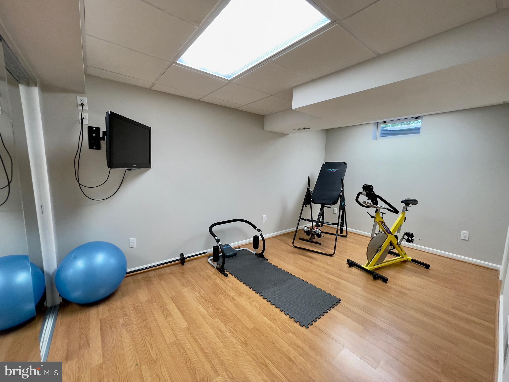 RIVER HILL - Residential