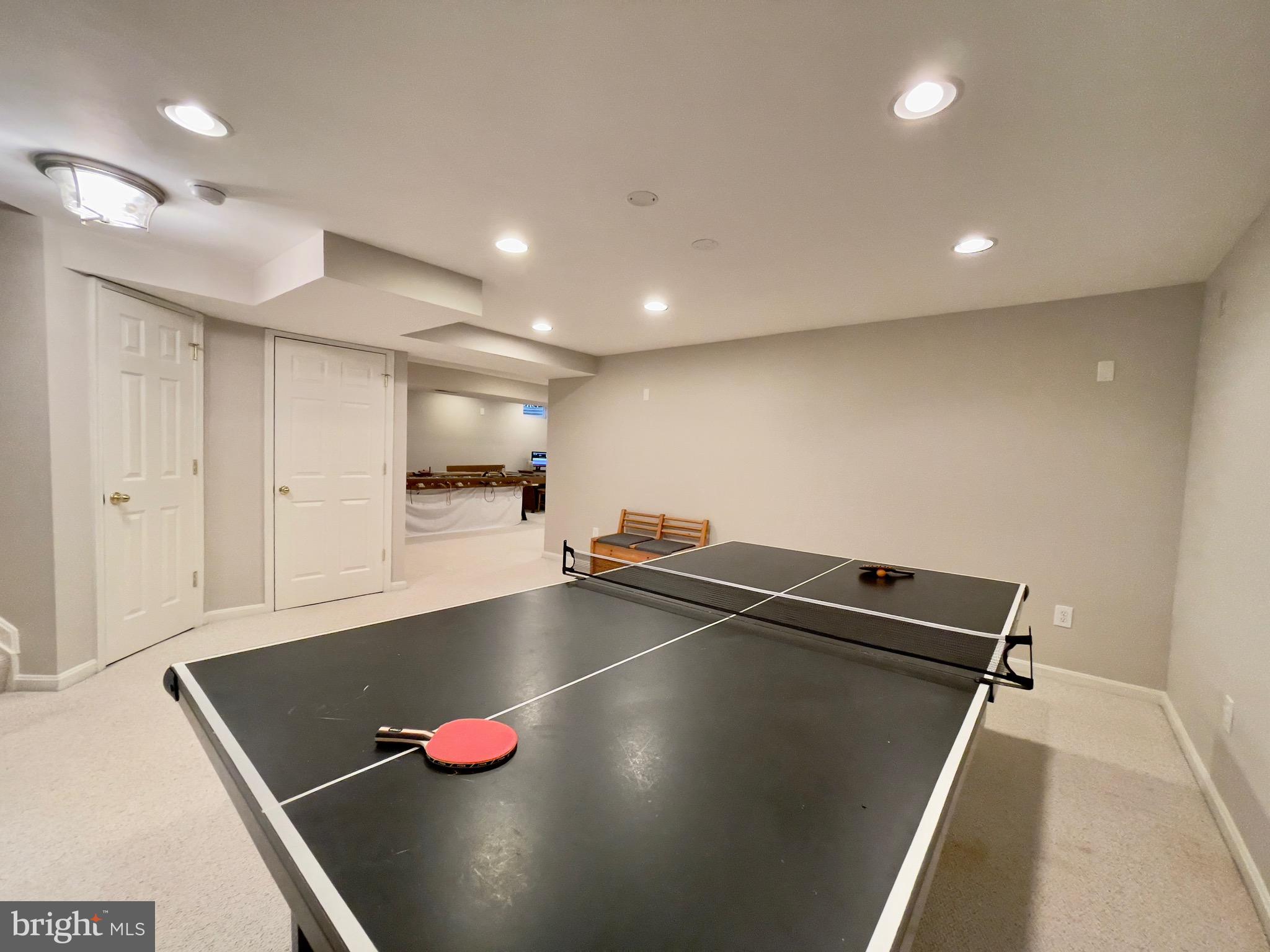 RIVER HILL - Residential