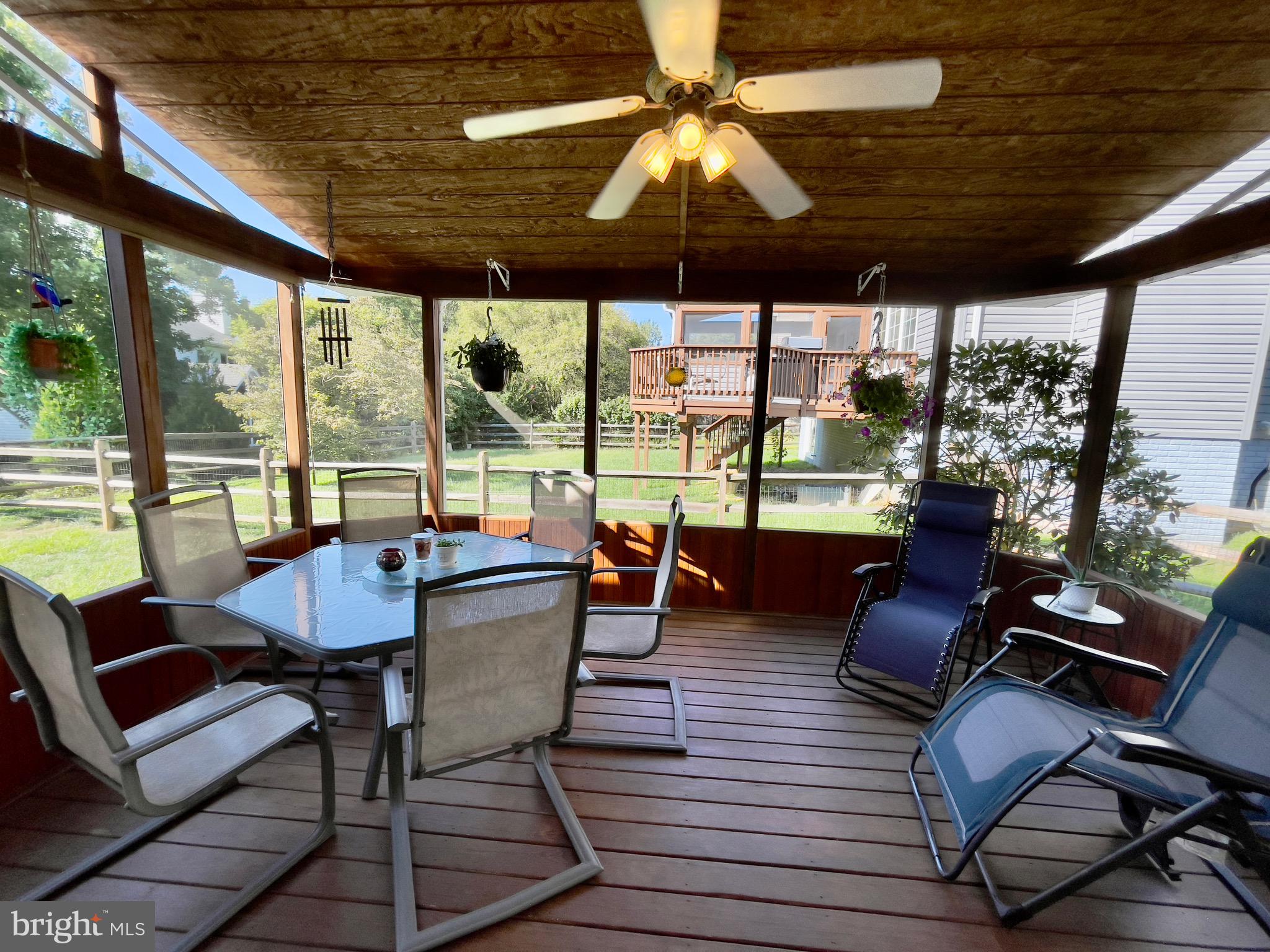 RIVER HILL - Residential