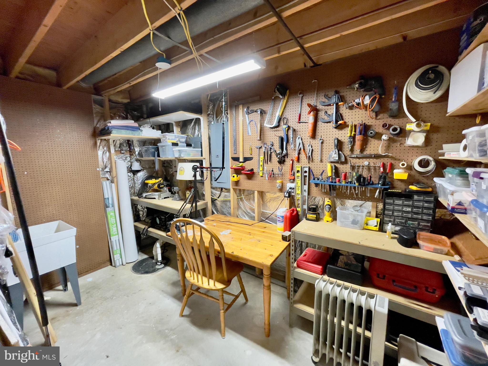 RIVER HILL - Residential